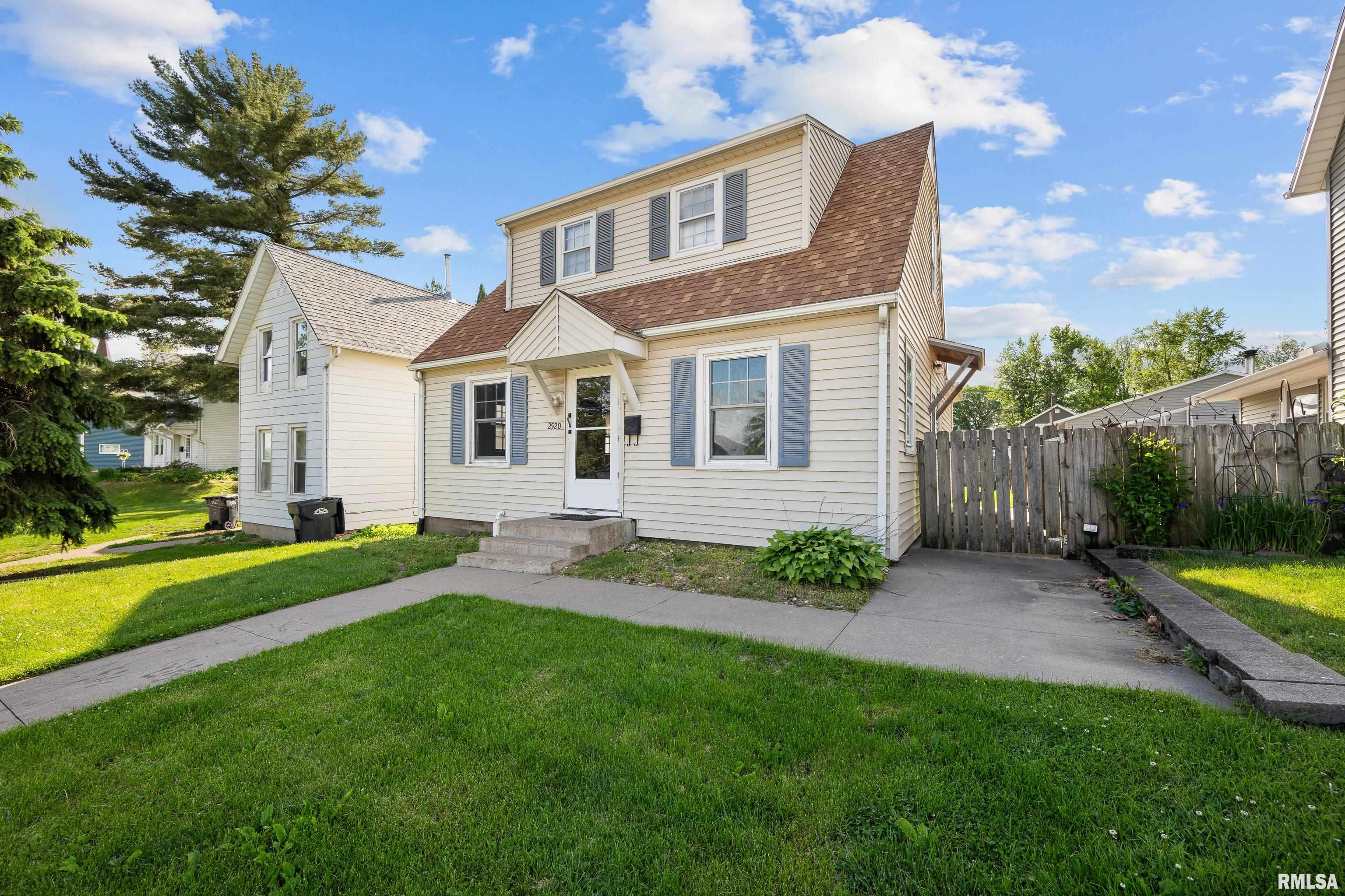 2920 Roosevelt Street, Clinton, Iowa image 2