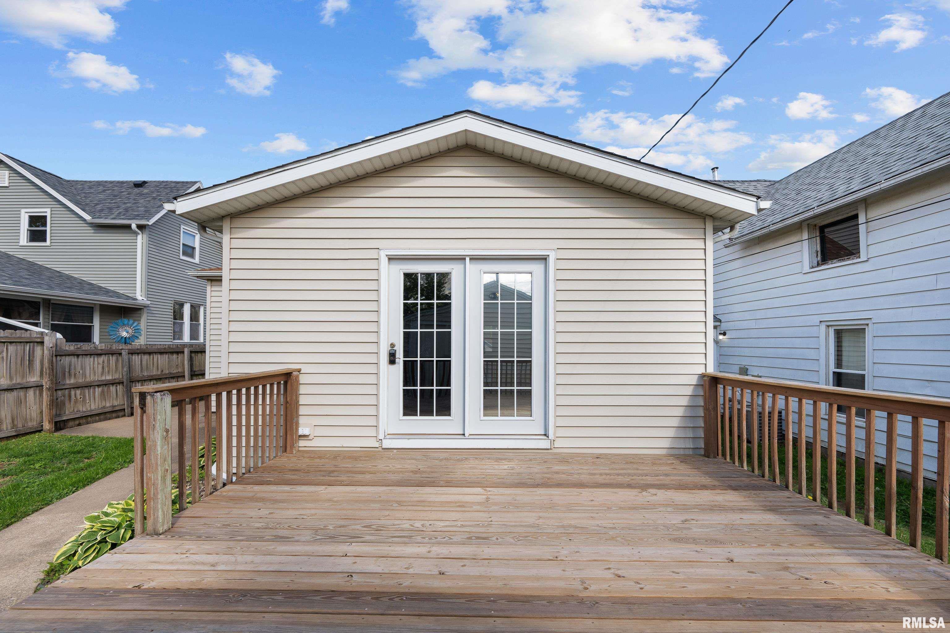 2920 Roosevelt Street, Clinton, Iowa image 23