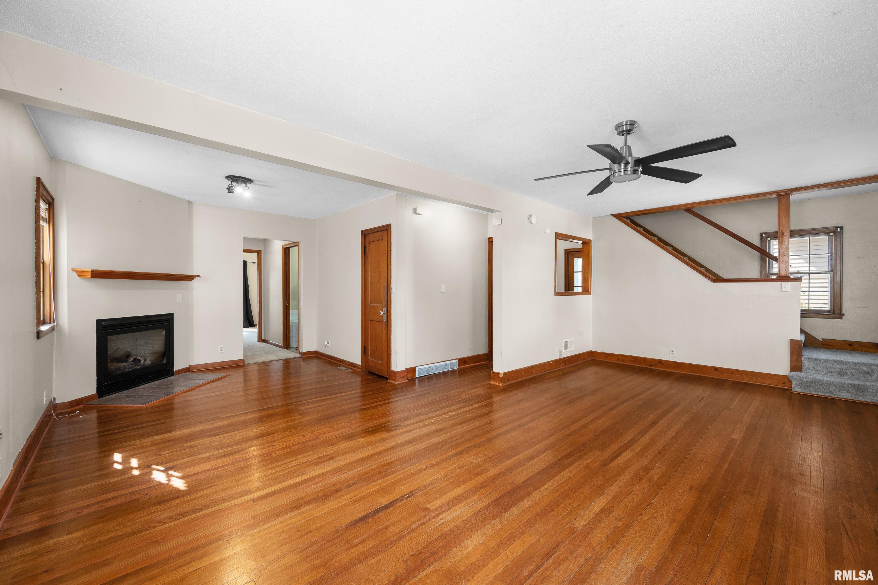 2920 Roosevelt Street, Clinton, Iowa image 3