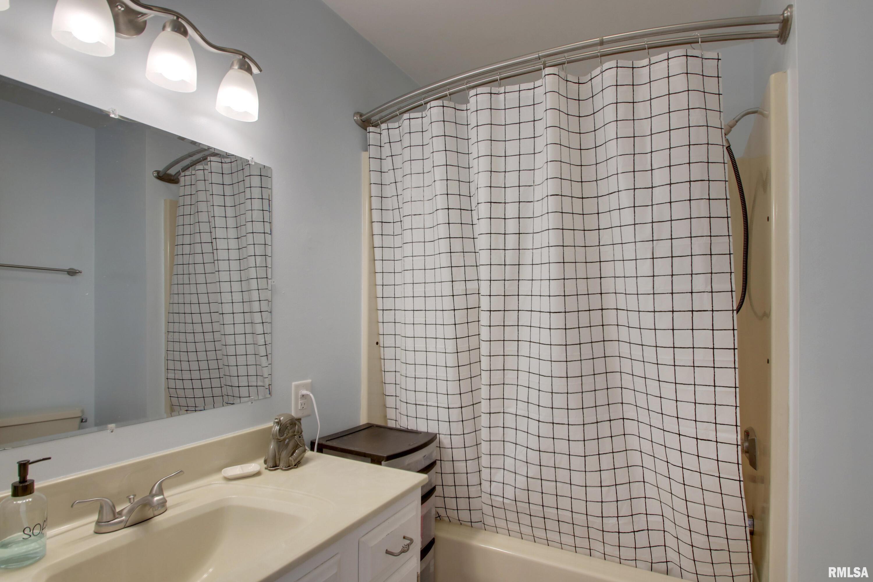 214 N Ohio Street, Camp Point, Illinois image 21