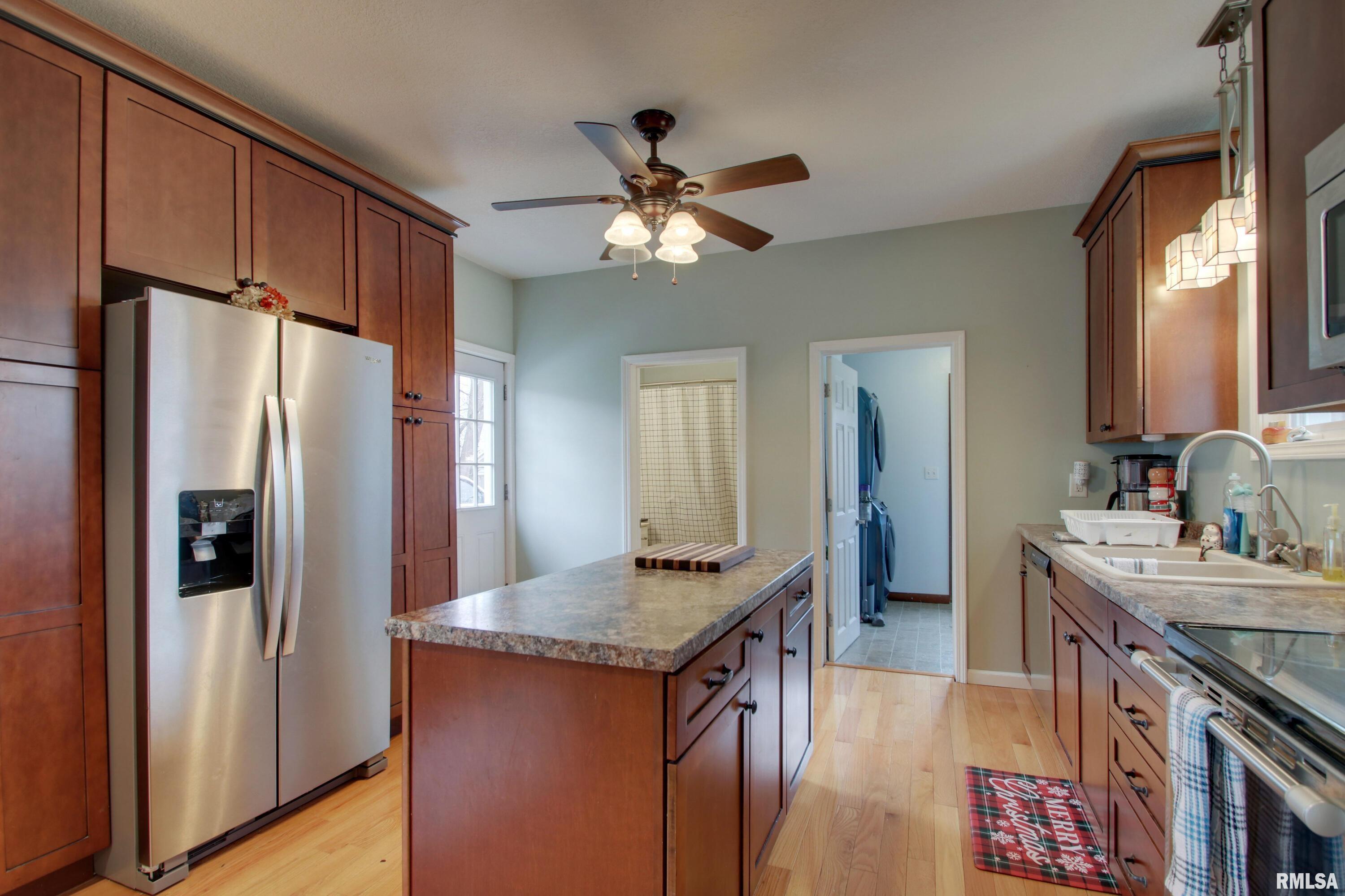 214 N Ohio Street, Camp Point, Illinois image 5