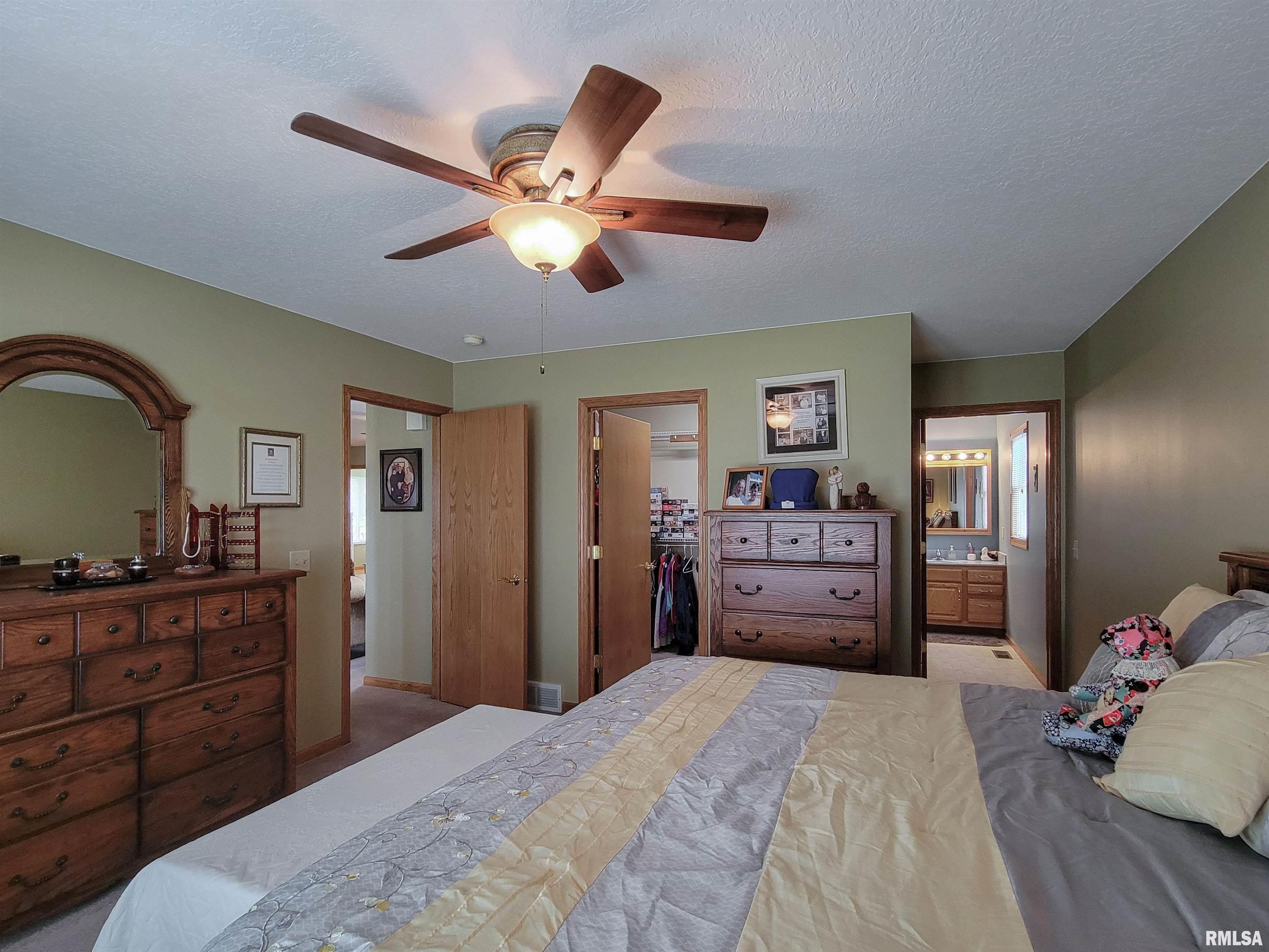 304 E 10th Street, De Witt, Iowa image 17