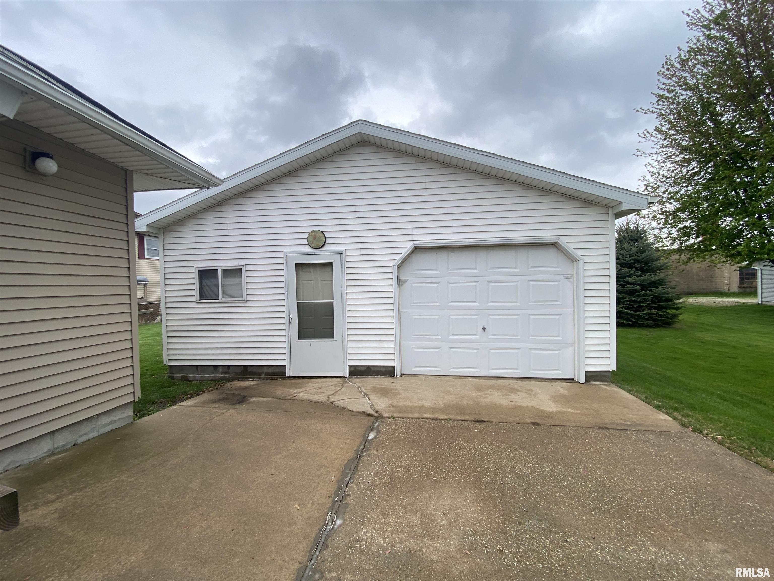 846 S 7th Avenue, Canton, Illinois image 7