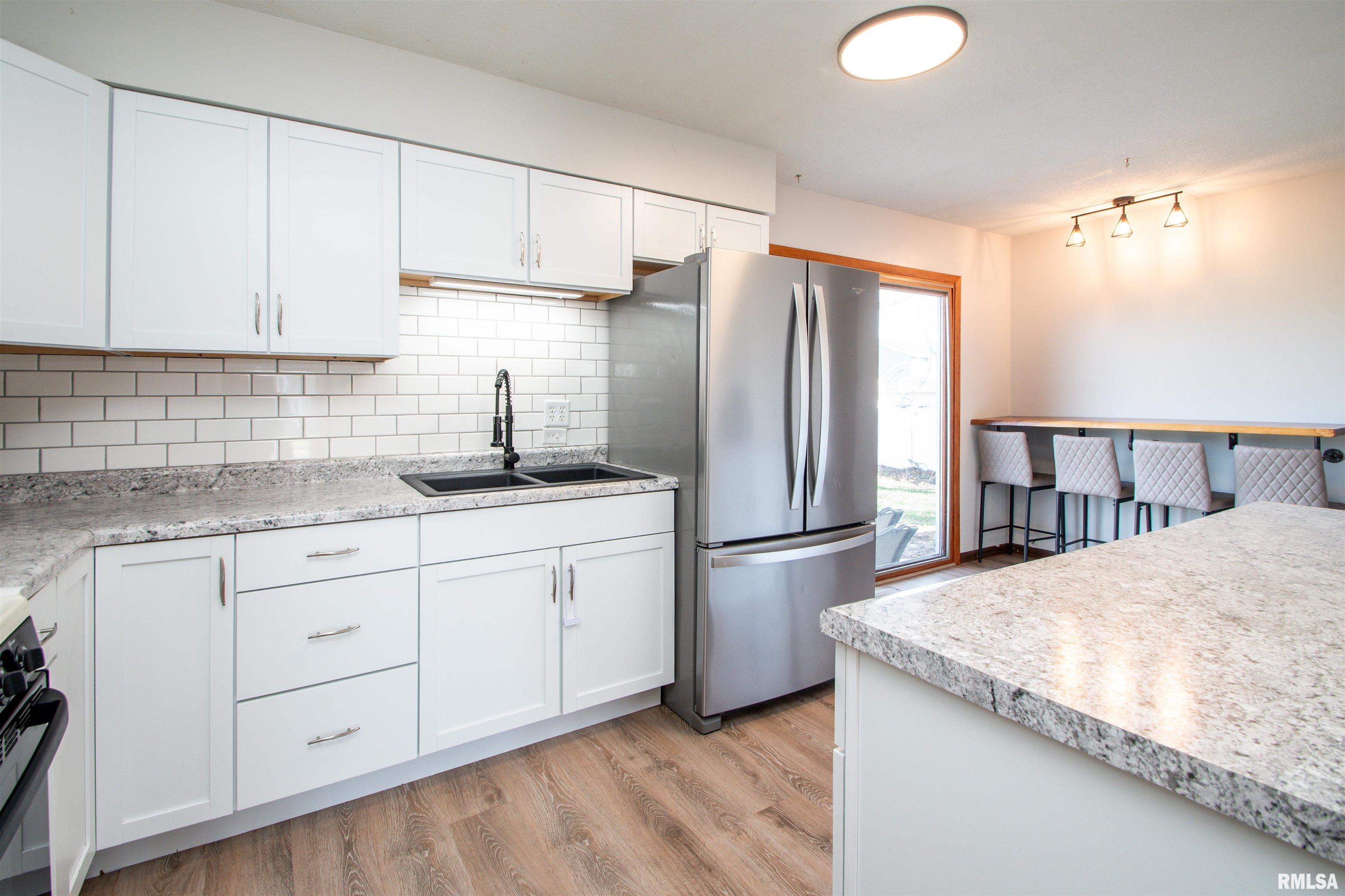 2706 S Skyway Road, Peoria, Illinois image 10