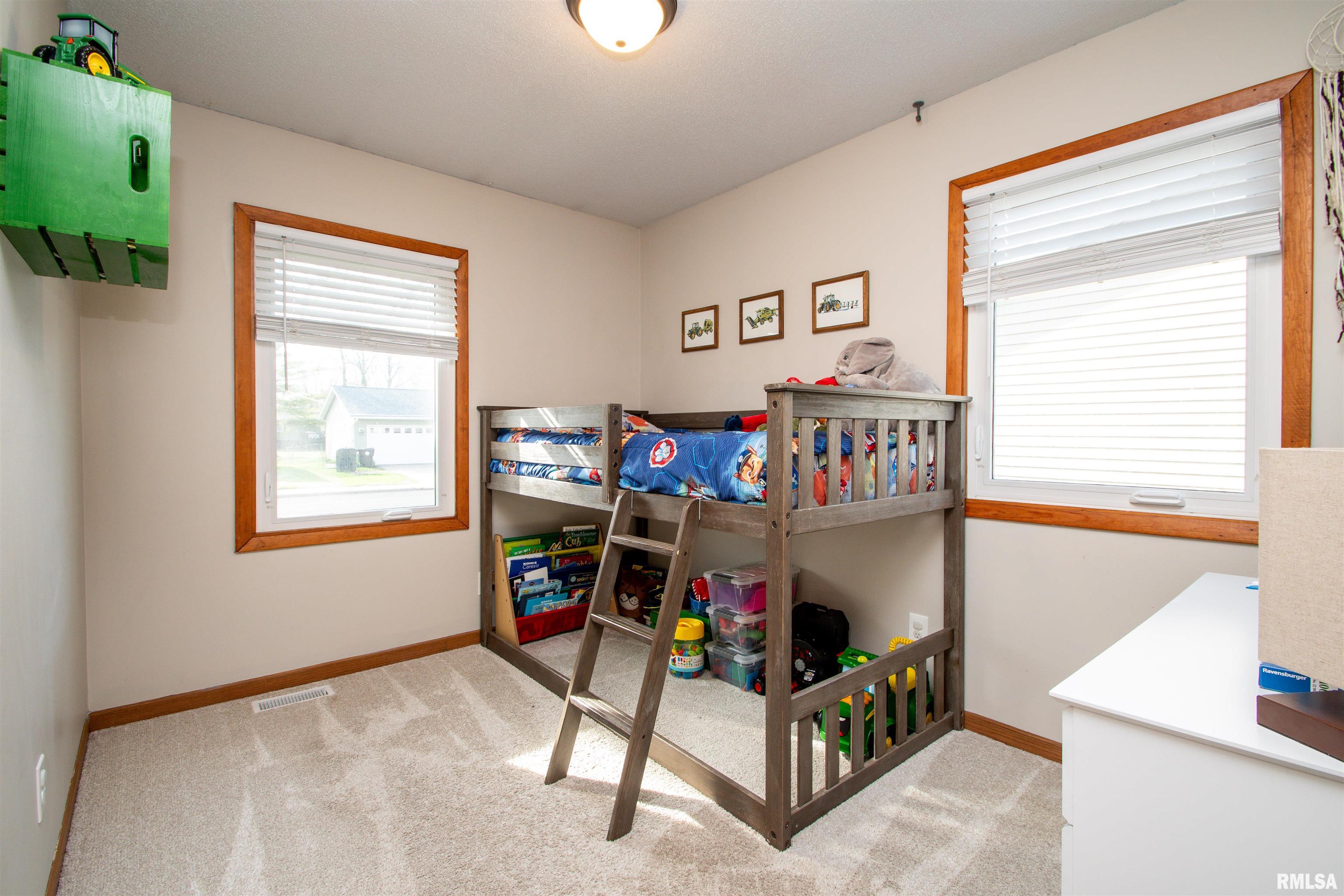 2706 S Skyway Road, Peoria, Illinois image 22