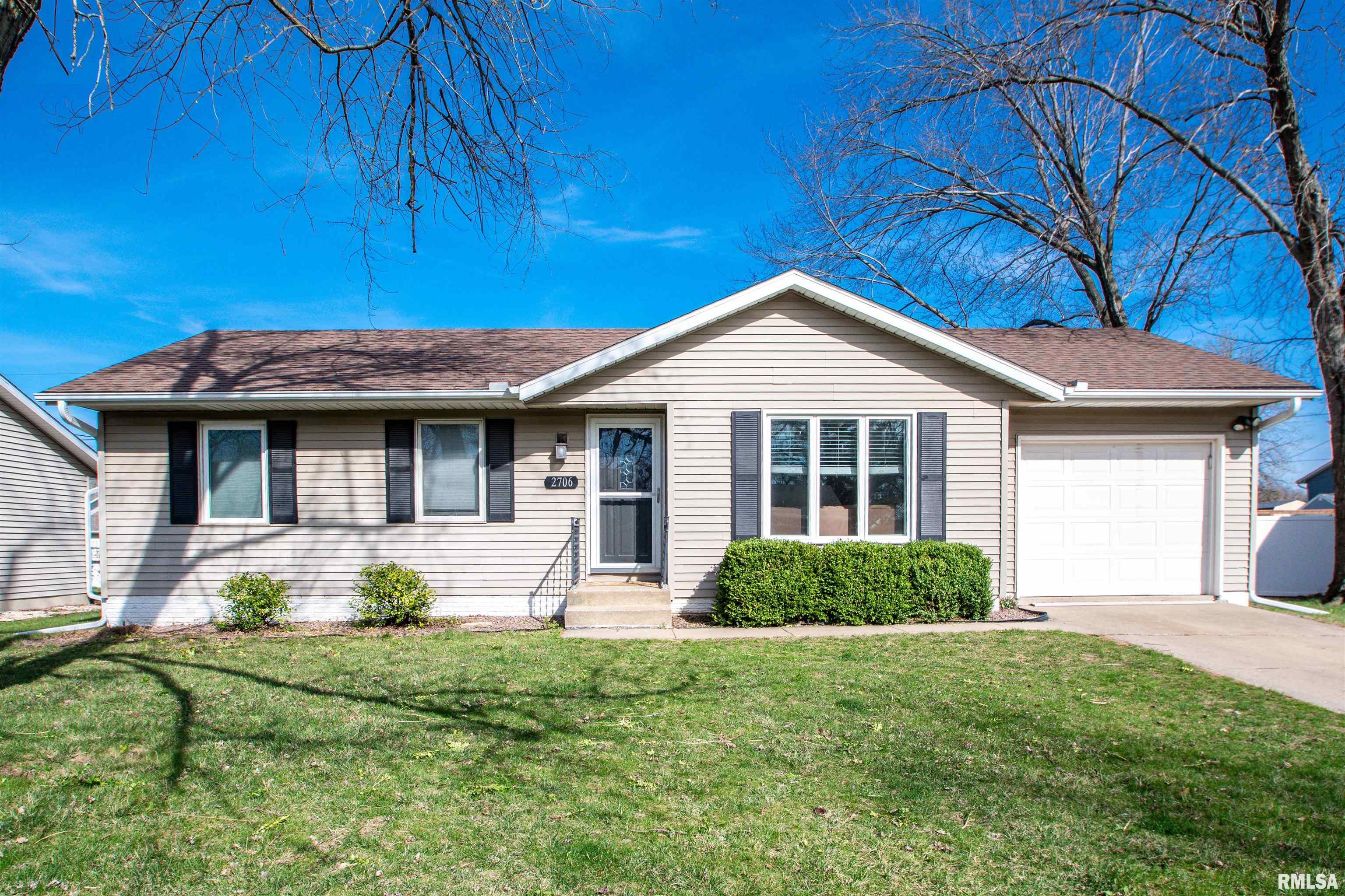 2706 S Skyway Road, Peoria, Illinois image 2