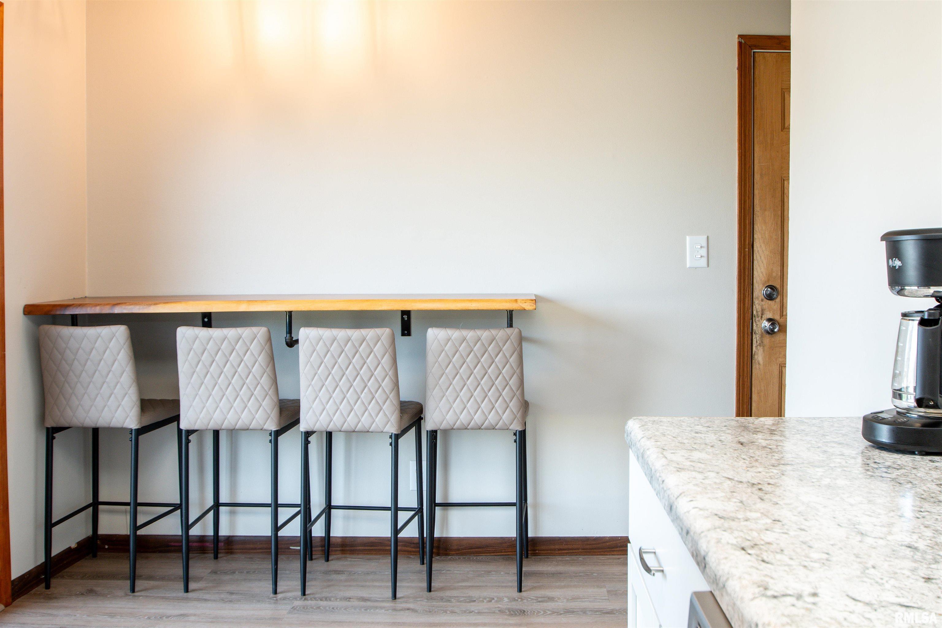 2706 S Skyway Road, Peoria, Illinois image 12