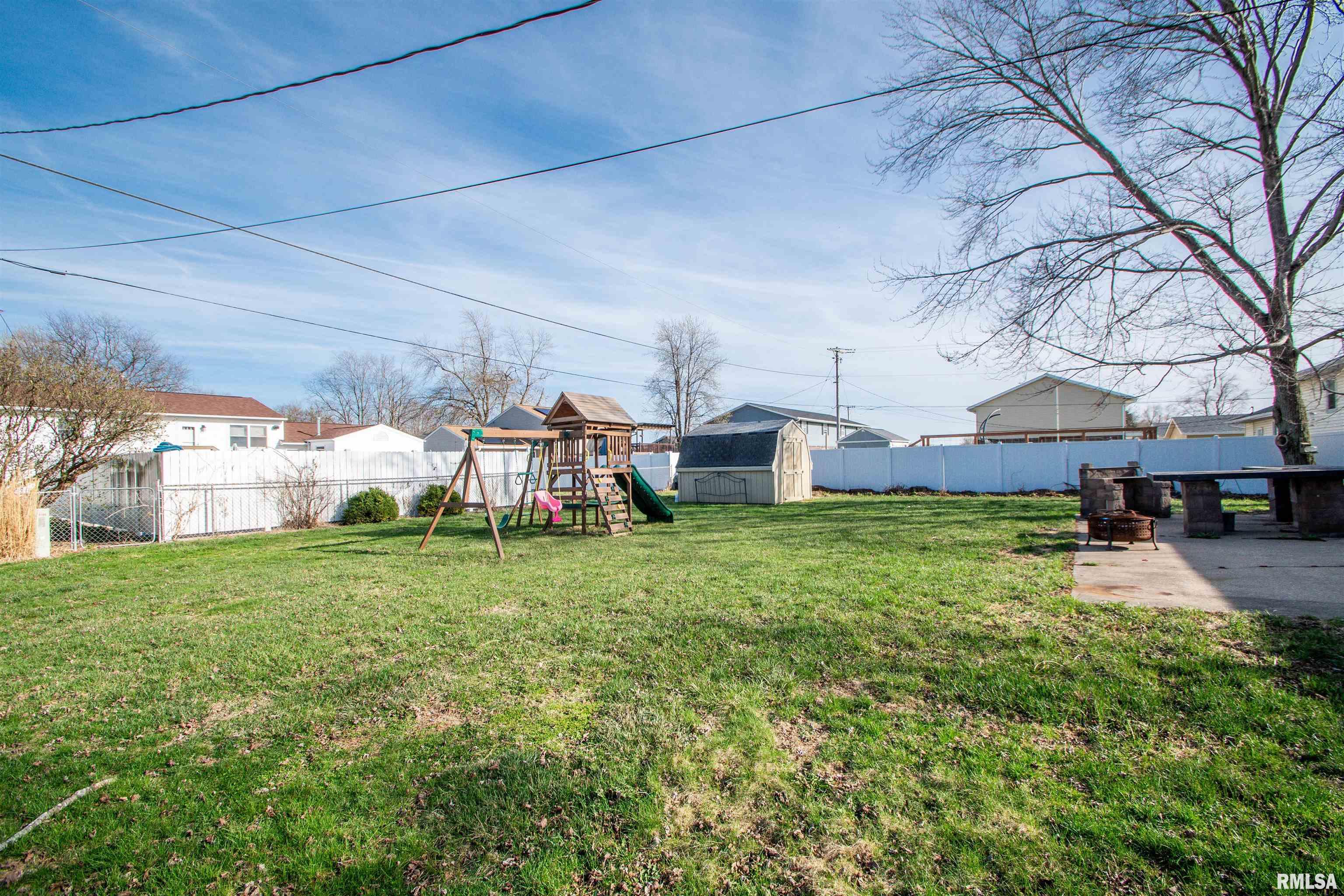 2706 S Skyway Road, Peoria, Illinois image 38