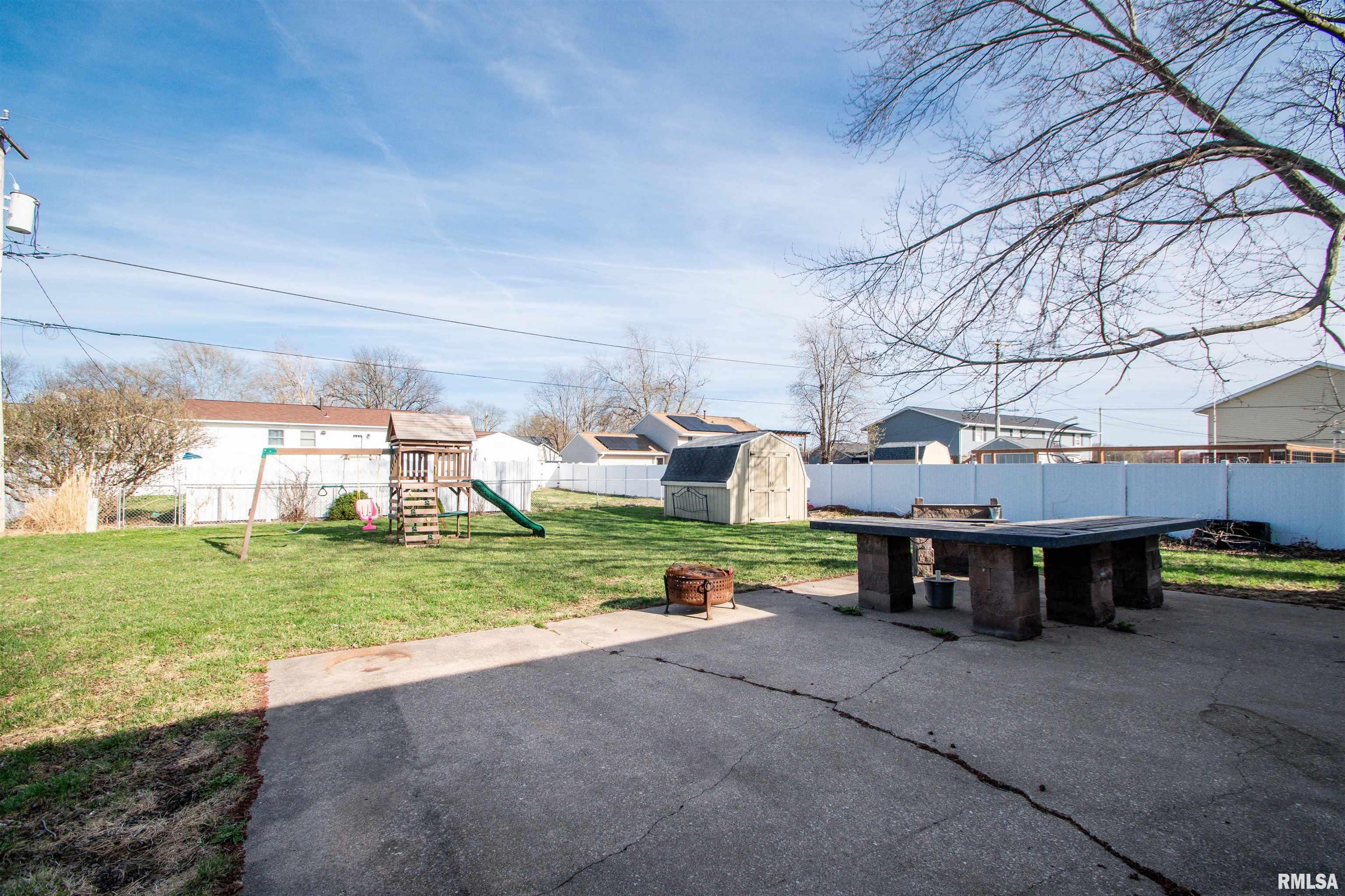 2706 S Skyway Road, Peoria, Illinois image 33
