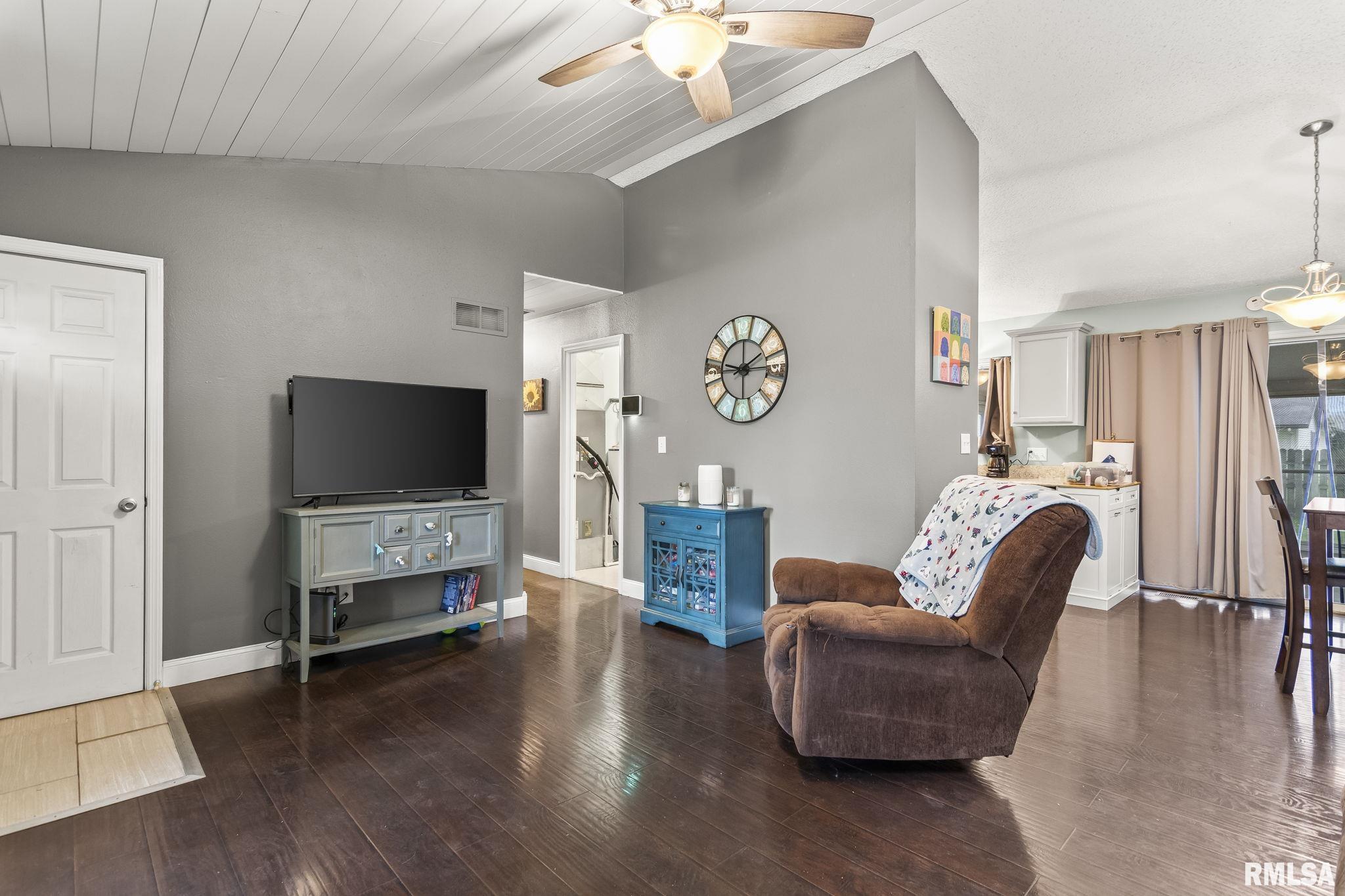 241 N Durkin Drive, Springfield, Illinois image 4