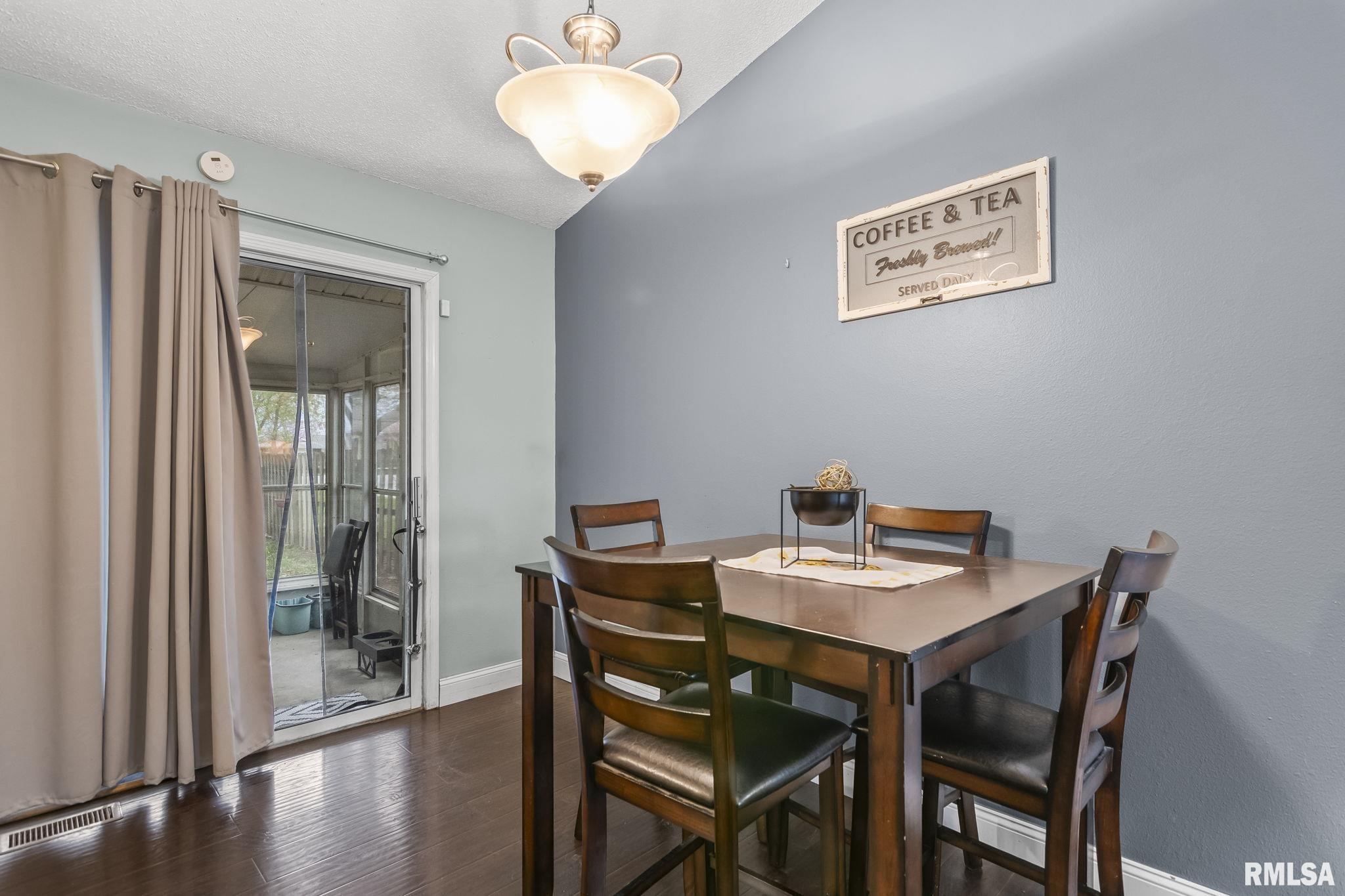 241 N Durkin Drive, Springfield, Illinois image 5