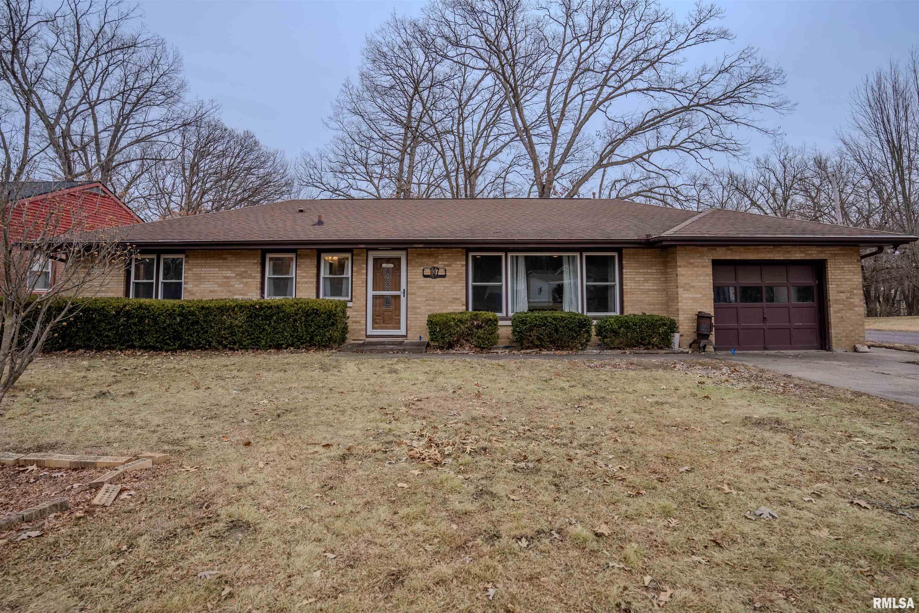 107 Shady Knolls Drive, East Peoria, Illinois image 1