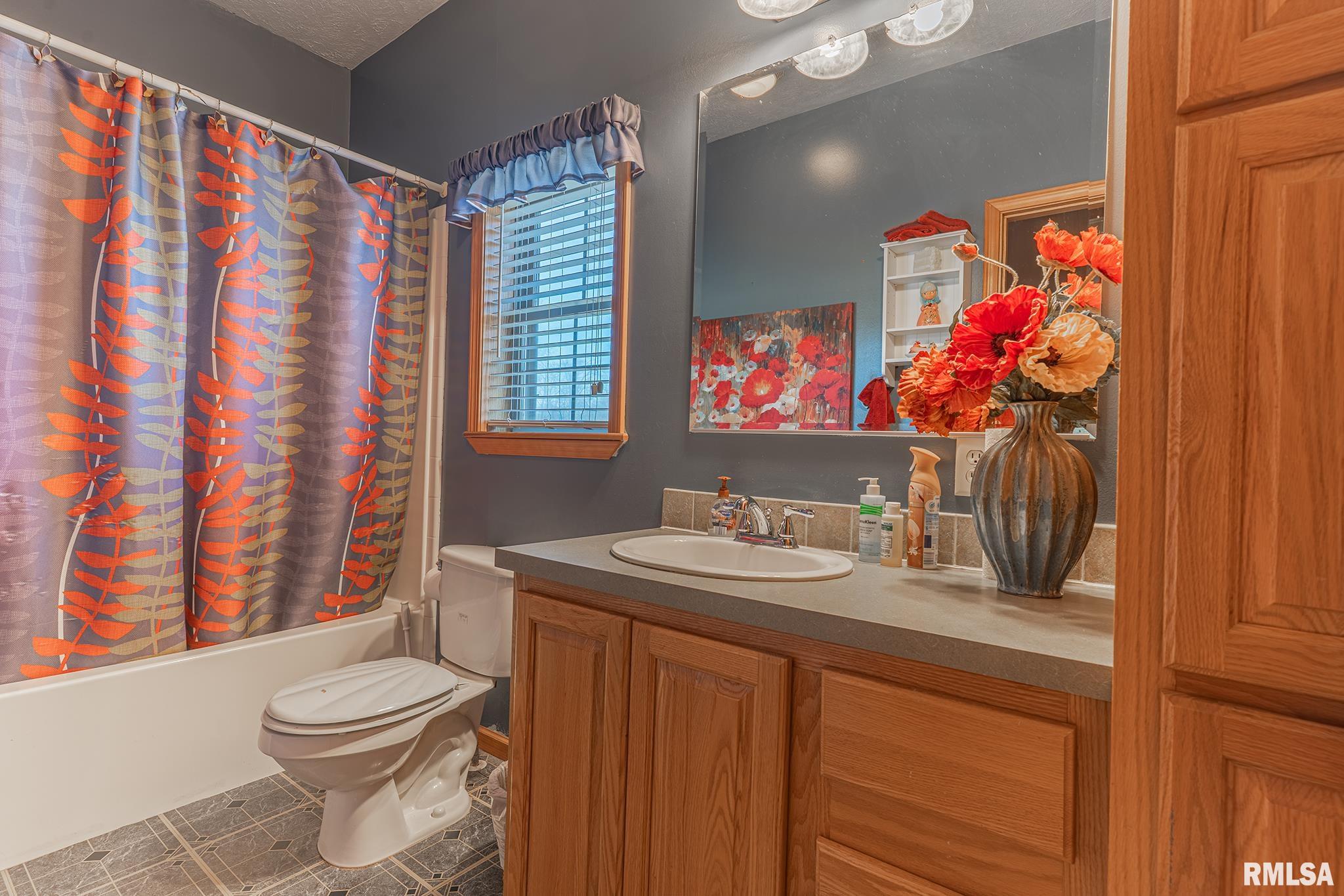 2814 Chouteau Avenue, Odin, Illinois image 39