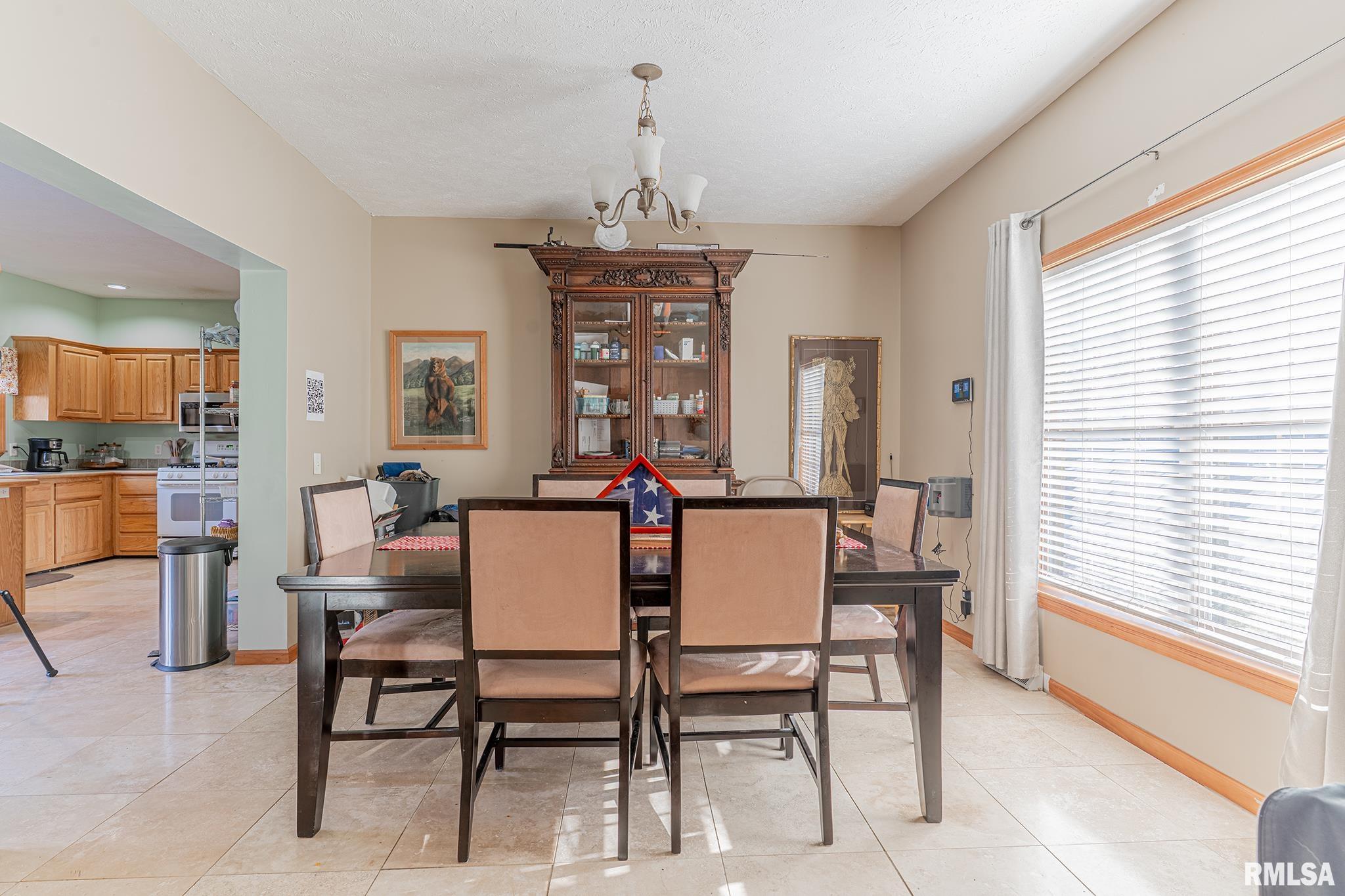 2814 Chouteau Avenue, Odin, Illinois image 31