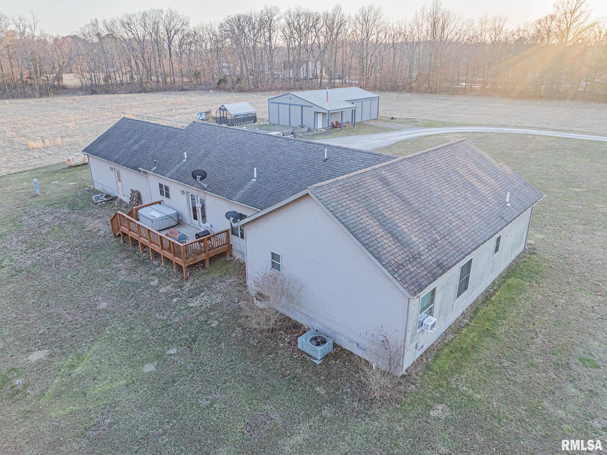 2814 Chouteau Avenue, Odin, Illinois image 16