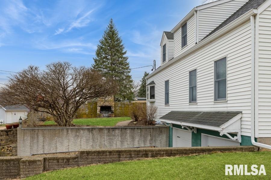 801 10th Avenue, Fulton, Illinois image 3