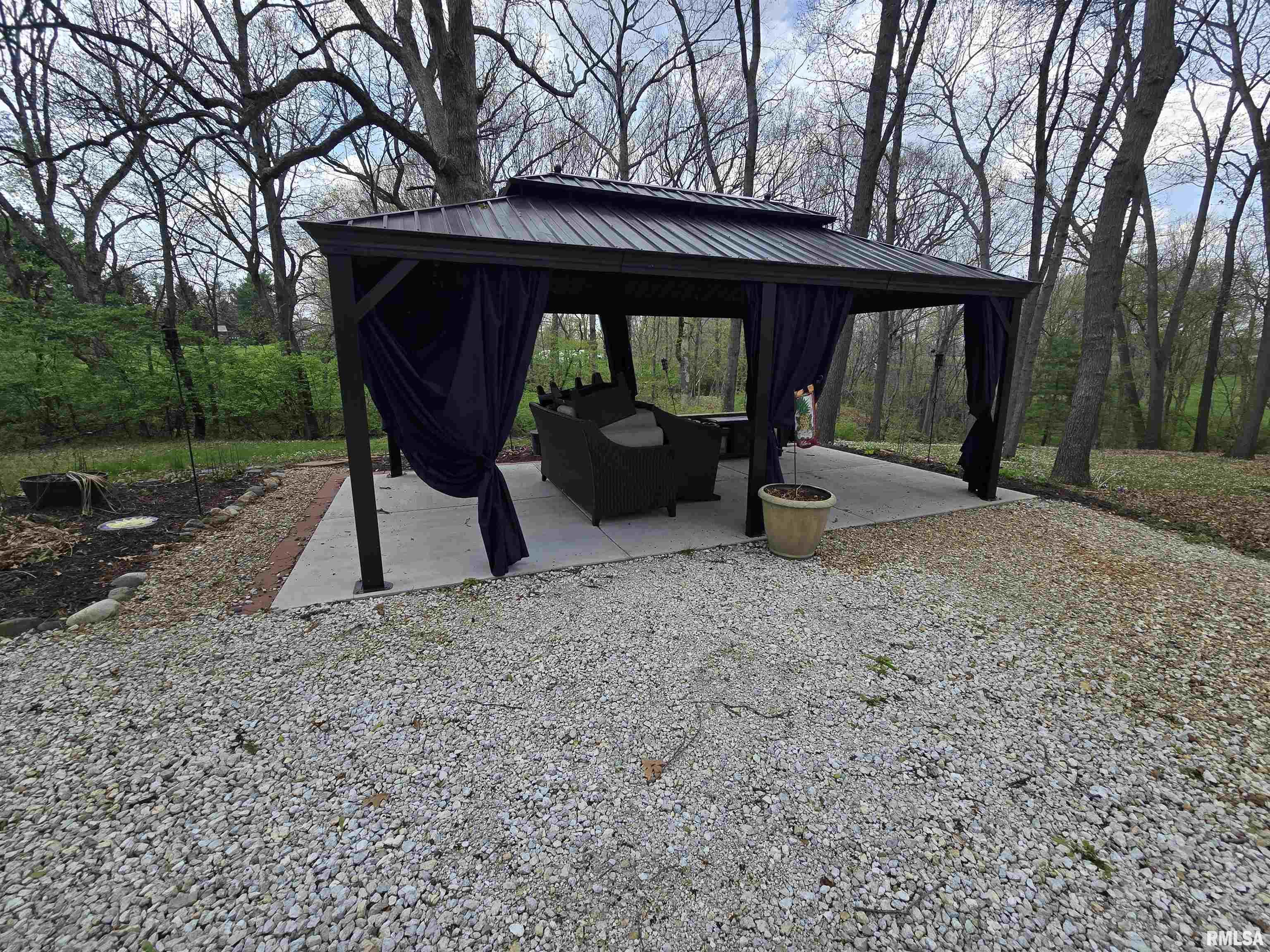 394 Circle Shore Drive, Washington, Illinois image 6