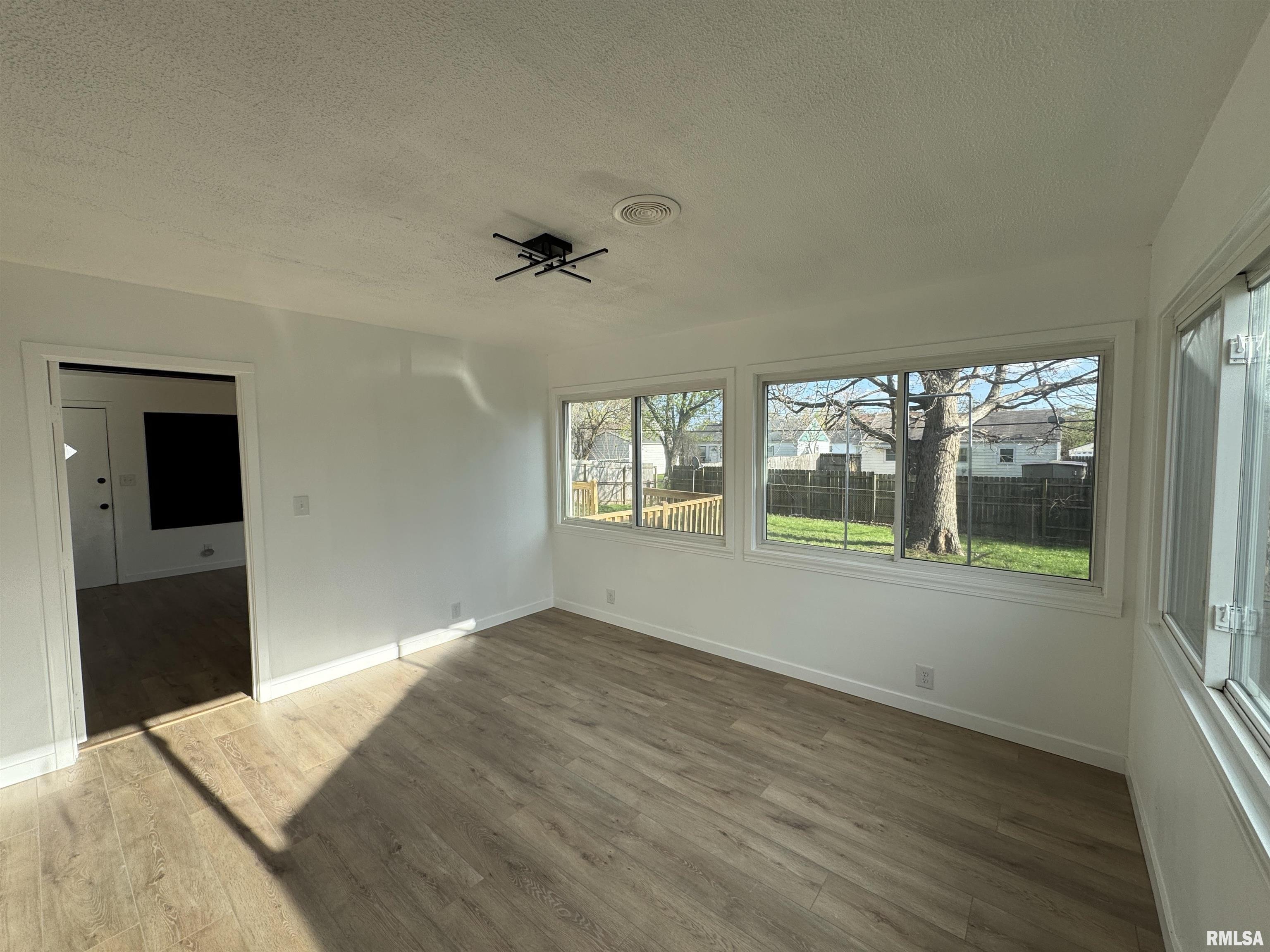 806 W Ridgemont Road, Peoria, Illinois image 16