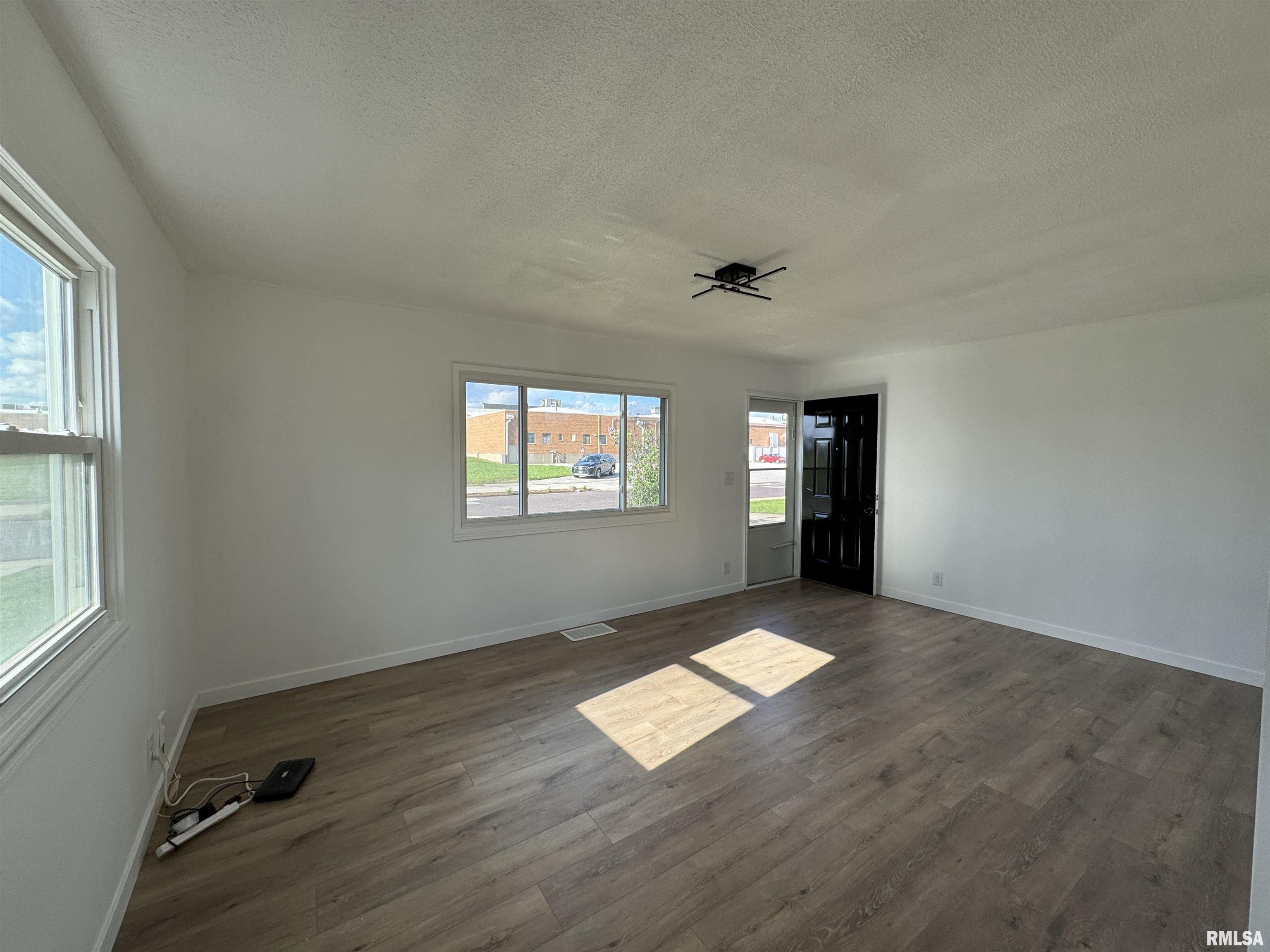 806 W Ridgemont Road, Peoria, Illinois image 8