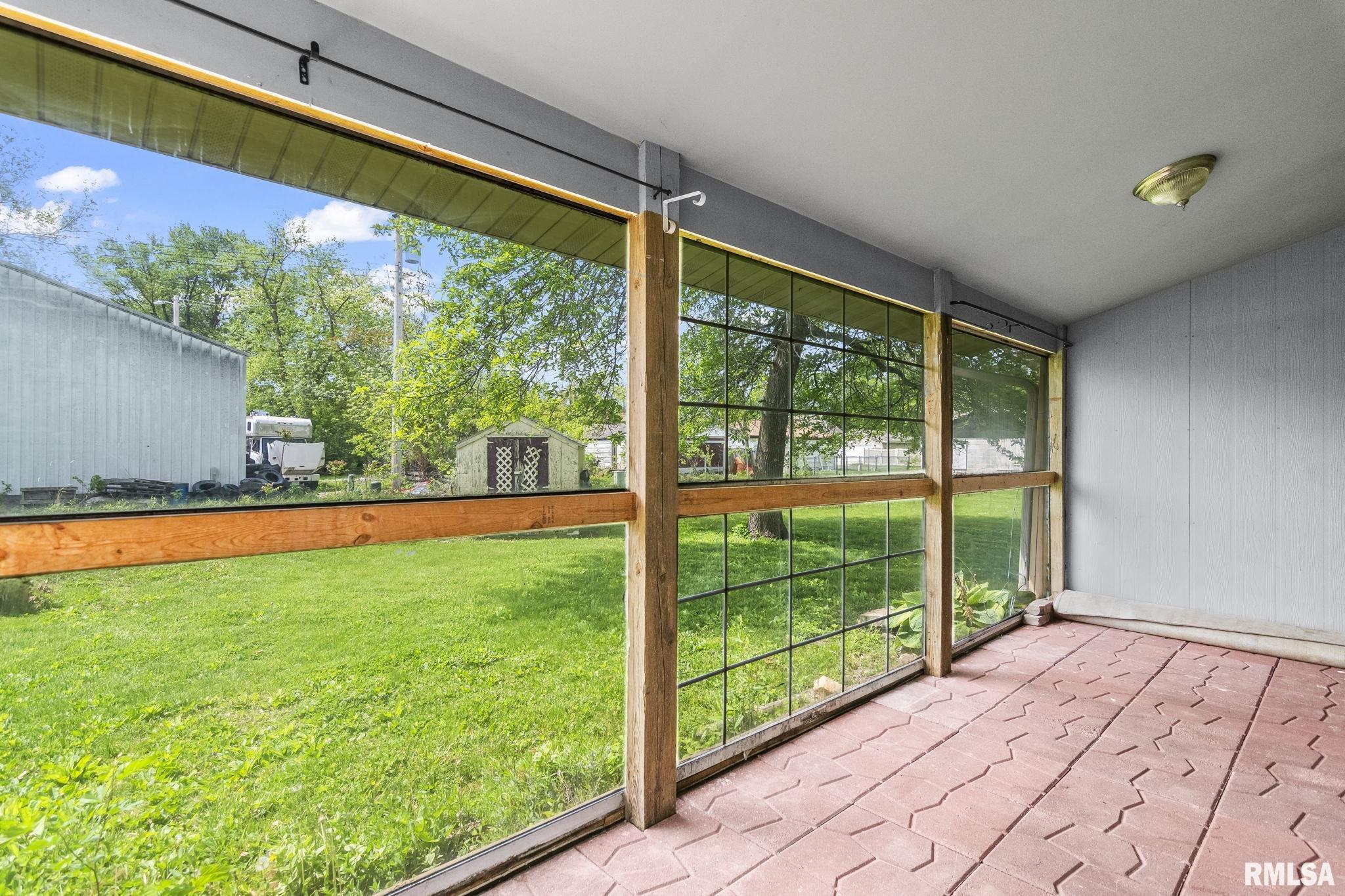 402 Carson Street, Loami, Illinois image 21