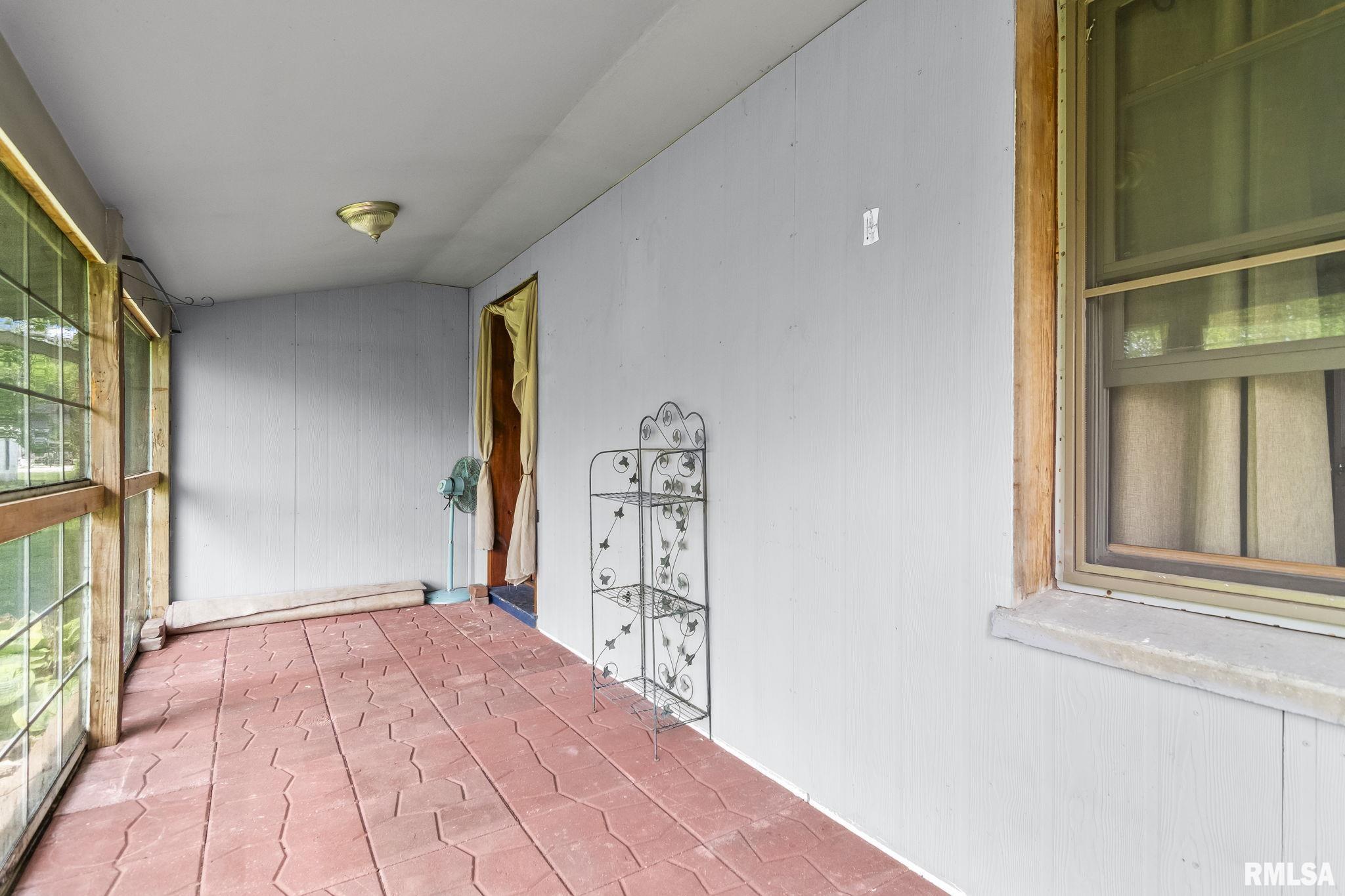 402 Carson Street, Loami, Illinois image 23