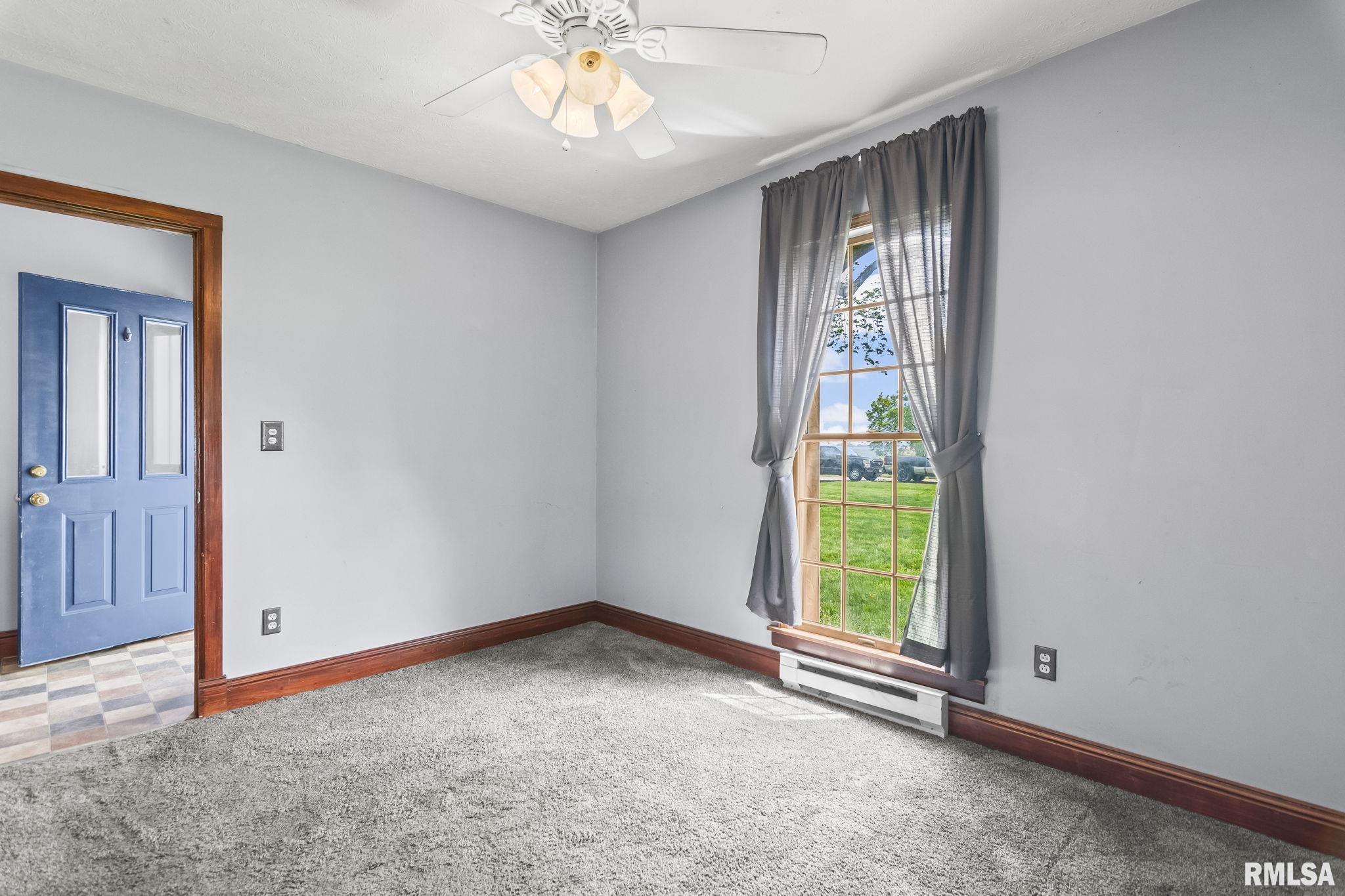 402 Carson Street, Loami, Illinois image 6