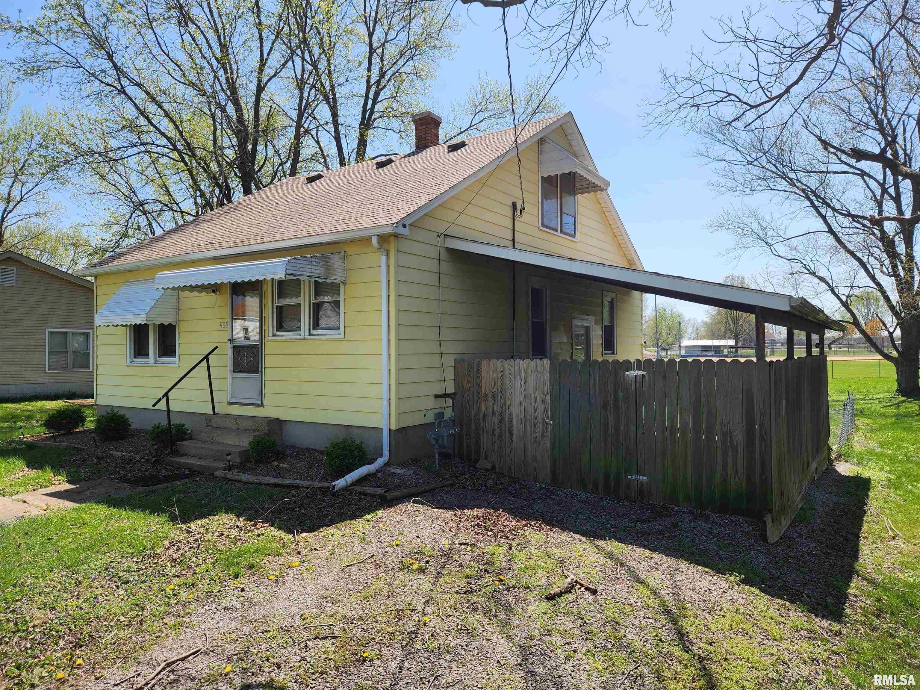 208 E Davis Street, Ava, Illinois image 3