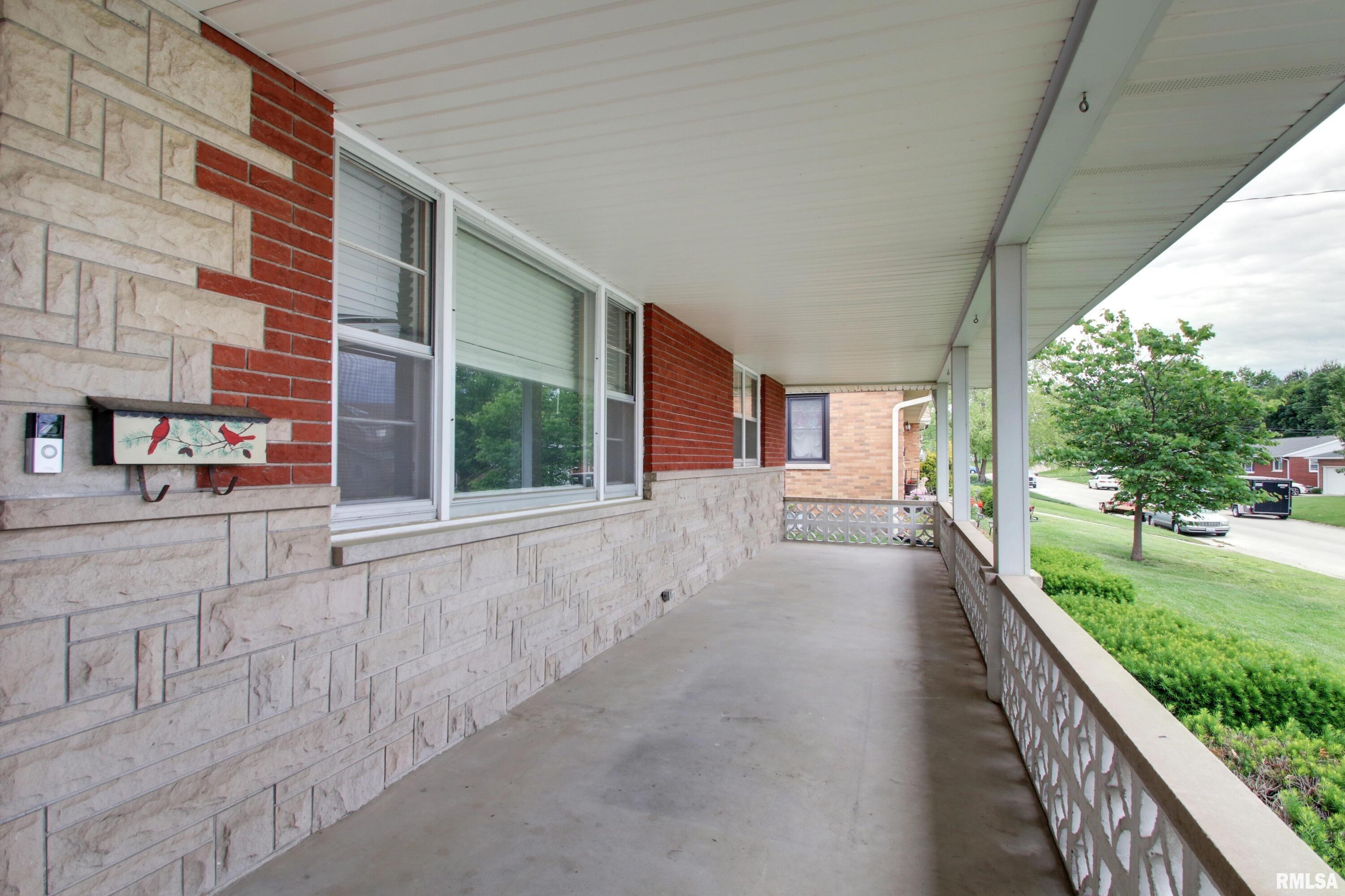 3705 Briarwood Drive, Quincy, Illinois image 14