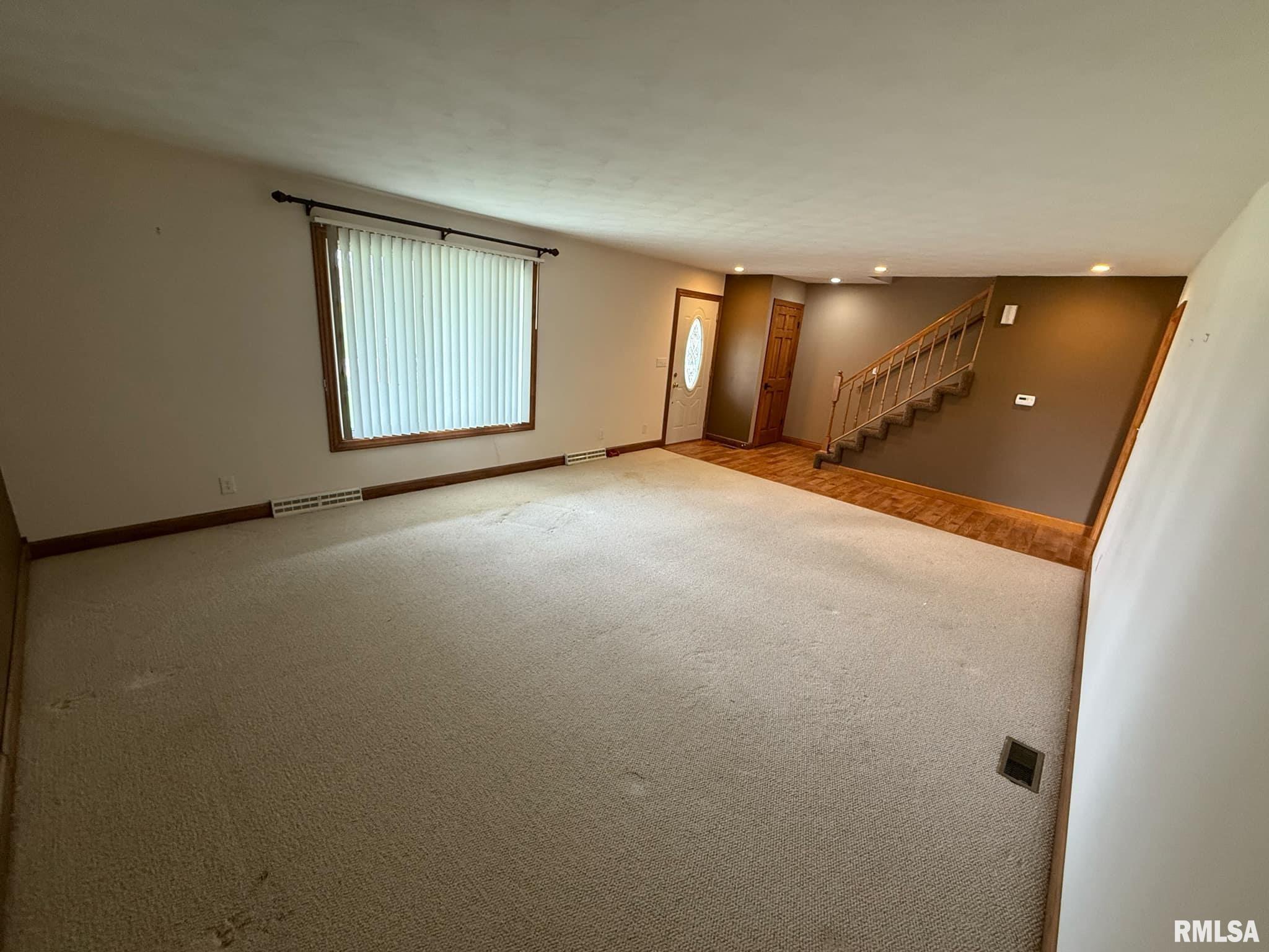 816 W Walnut Street, Chatham, Illinois image 15