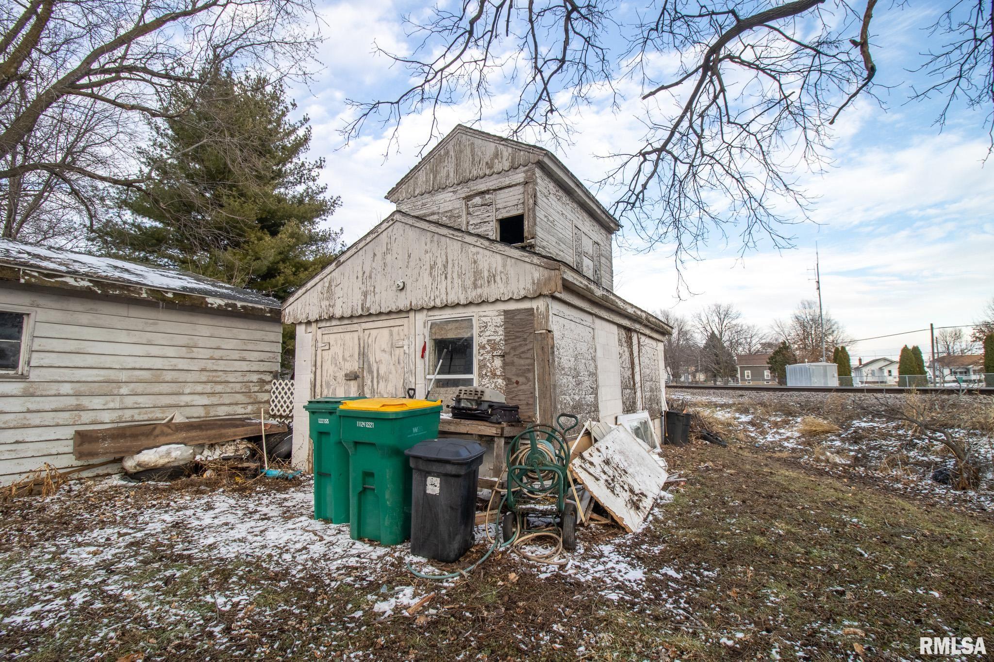 863 S Academy Street, Galesburg, Illinois image 3