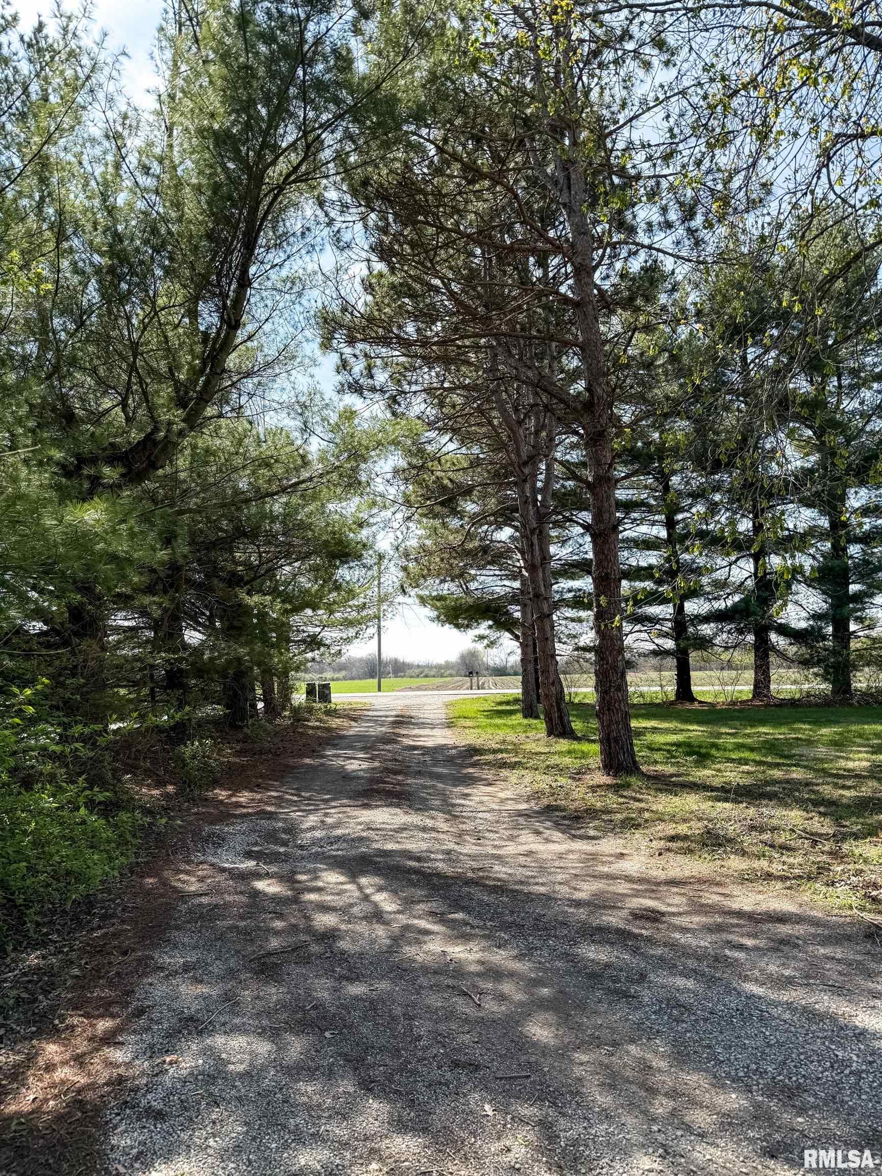 8472 Cardinal Hill Road, Rochester, Illinois image 22