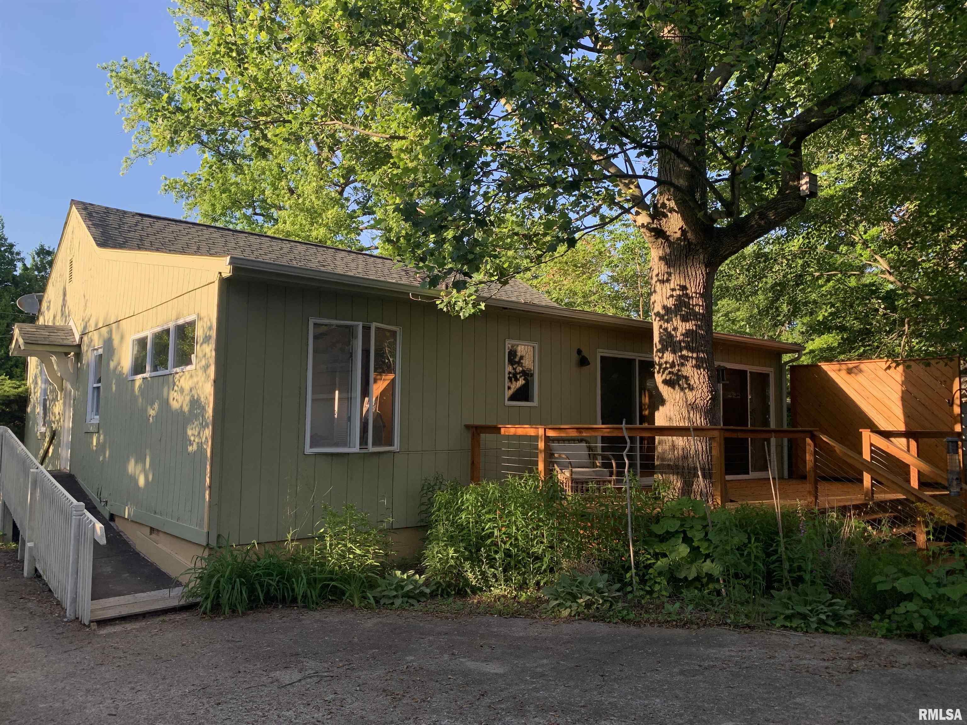 701 W Elm Street, Carbondale, Illinois image 25