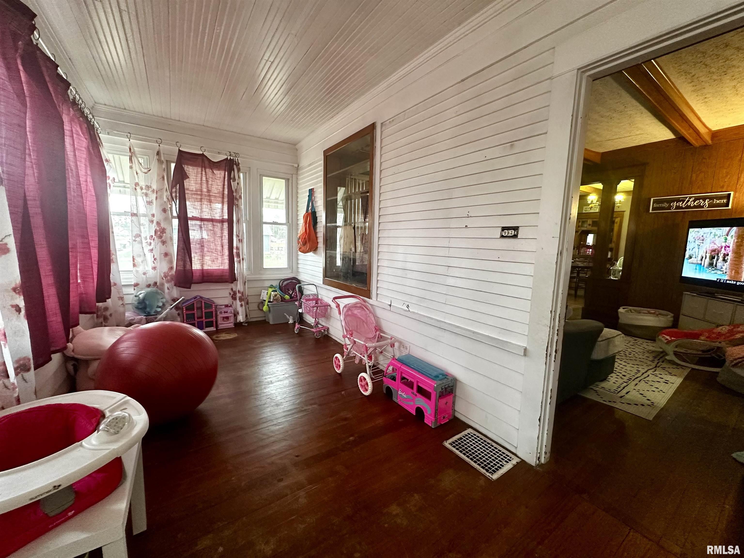121 E Church Street, Galatia, Illinois image 13