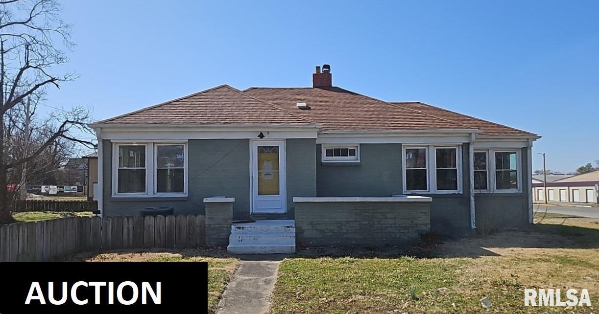 200 W Delaware Street, Fairfield, Illinois image 1