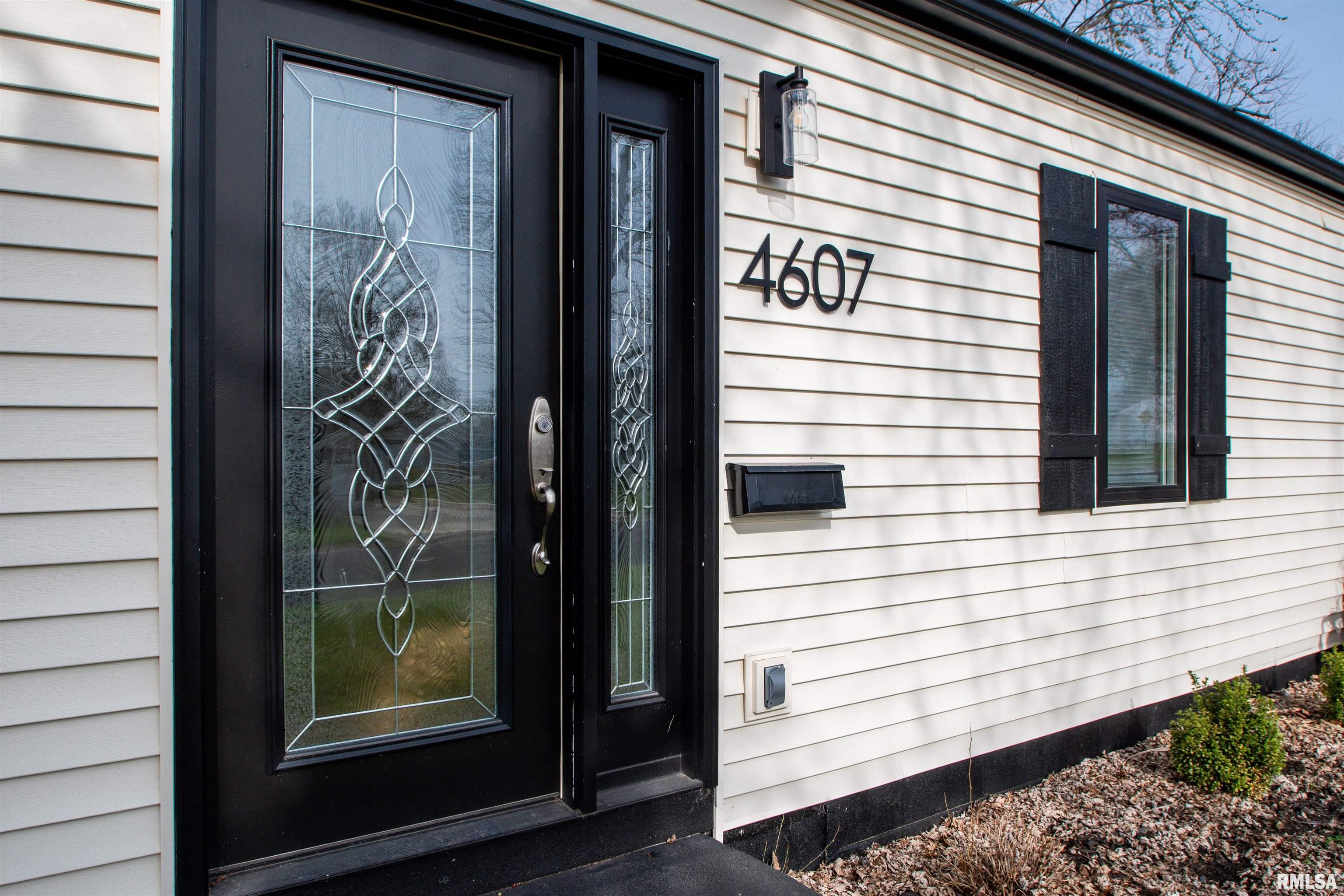 4607 N Edgebrook Drive, Peoria, Illinois image 3