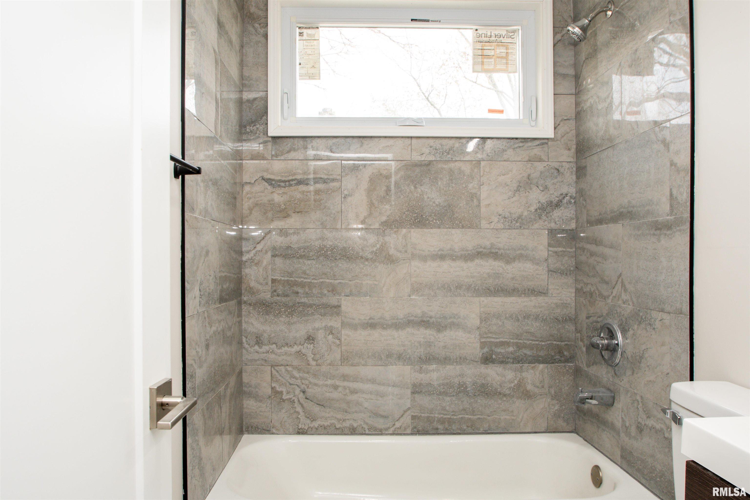 4607 N Edgebrook Drive, Peoria, Illinois image 22