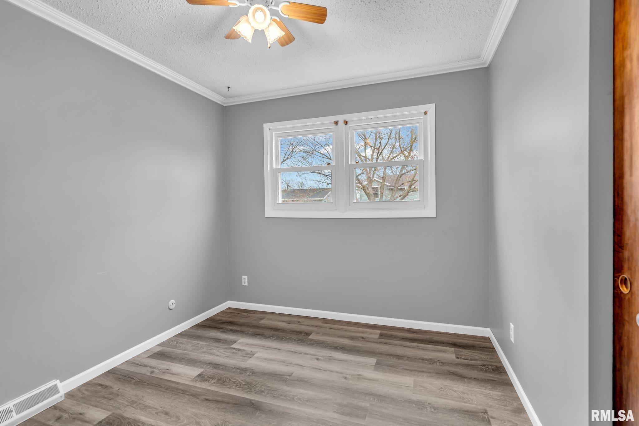3014 N Pine Street, Davenport, Iowa image 14