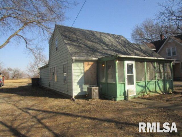 102 N Park Avenue, Manito, Illinois image 2
