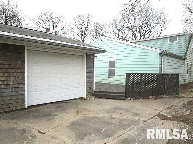 102 N Park Avenue, Manito, Illinois image 4
