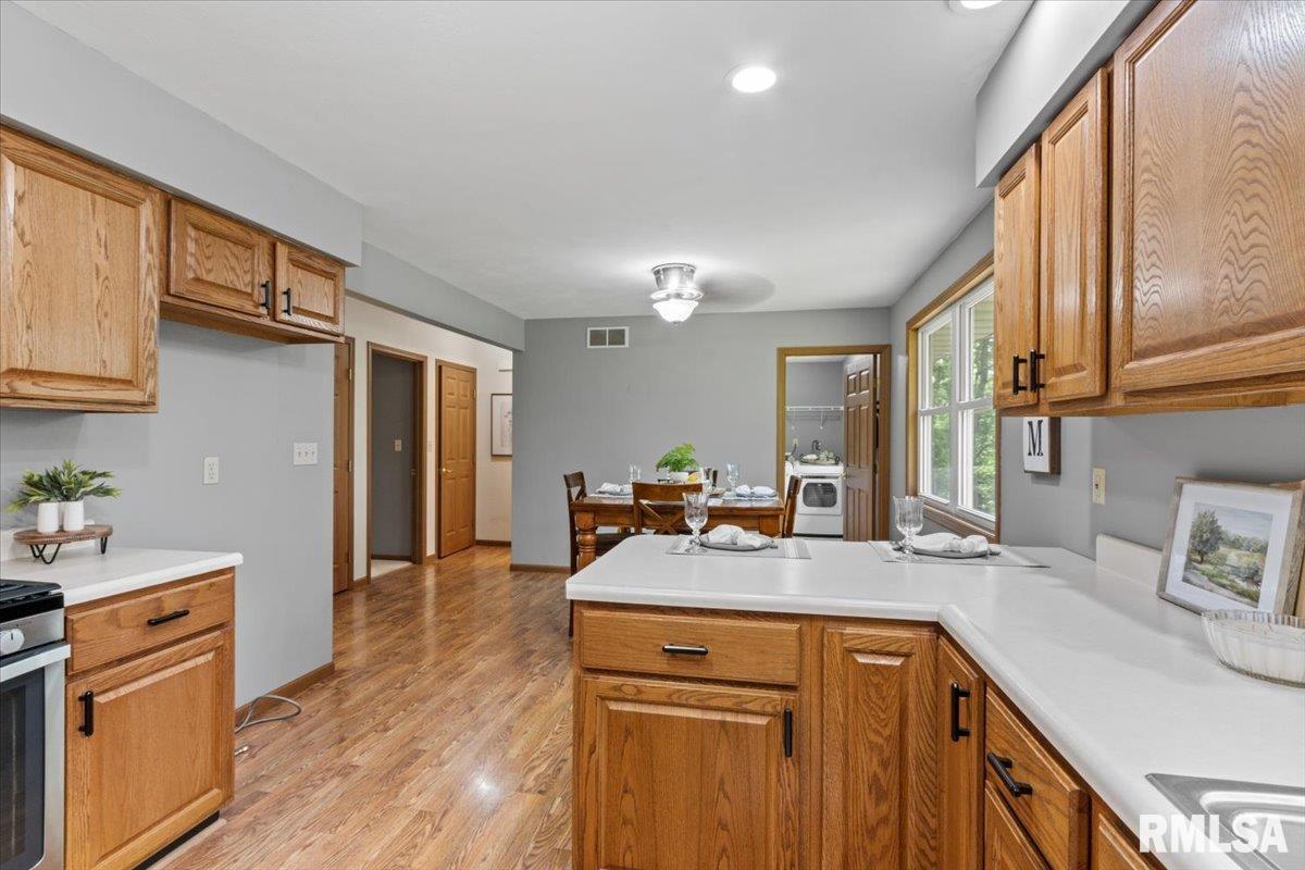 215 Zimmerman Road, Metamora, Illinois image 13