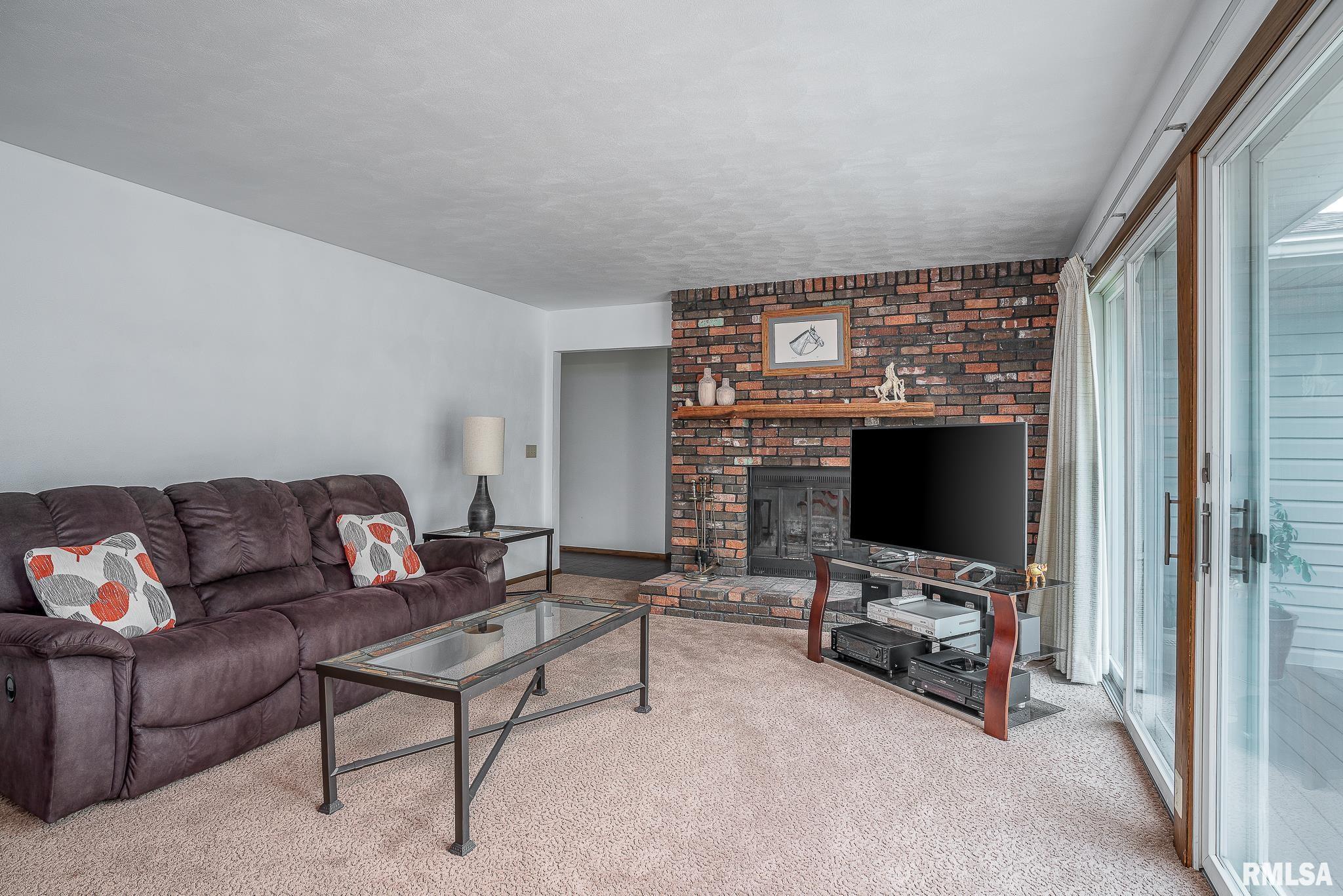 9211 88th Street West, Taylor Ridge, Illinois image 11