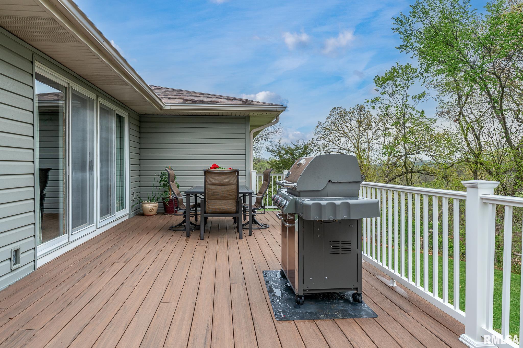 9211 88th Street West, Taylor Ridge, Illinois image 24