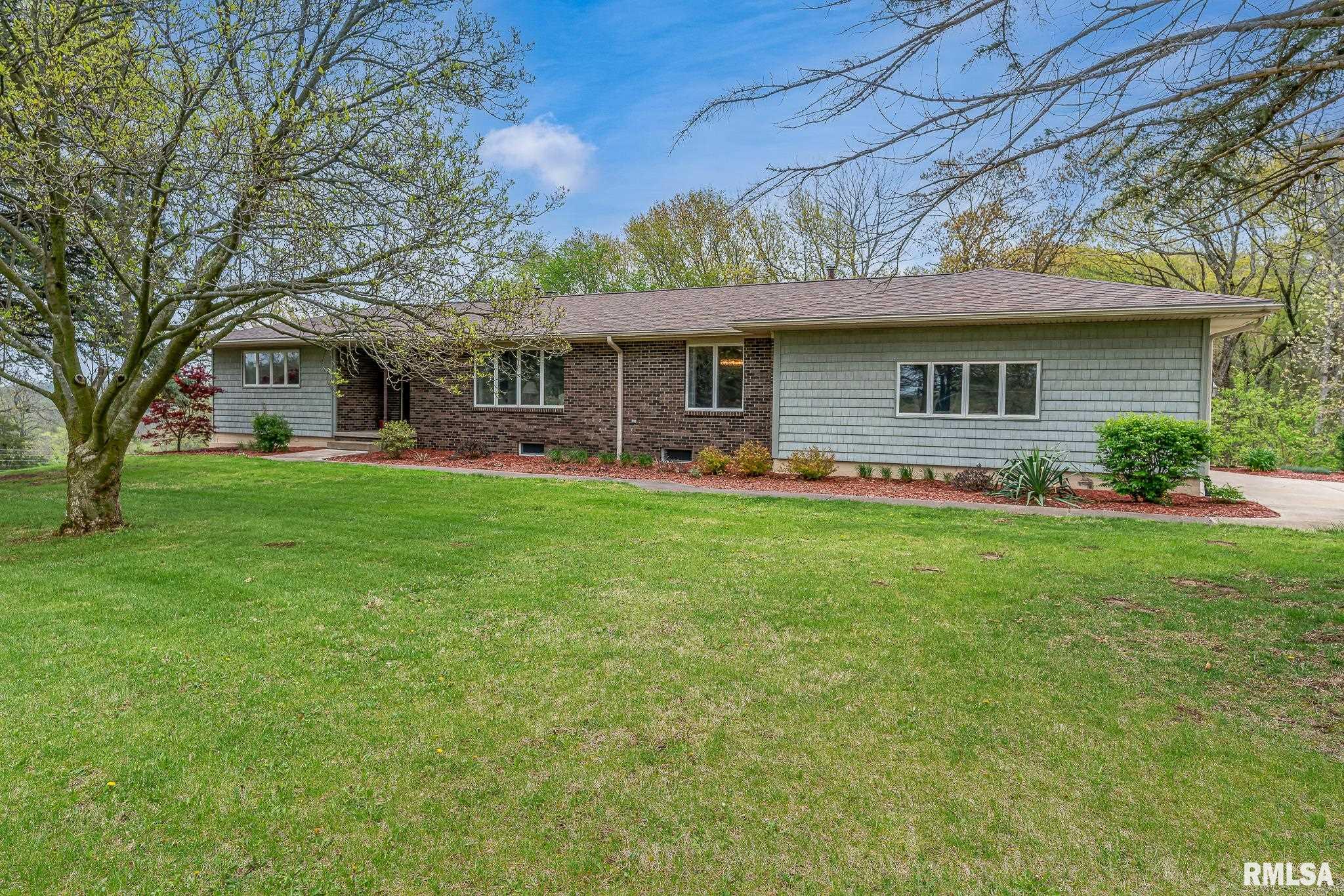 9211 88th Street West, Taylor Ridge, Illinois image 1