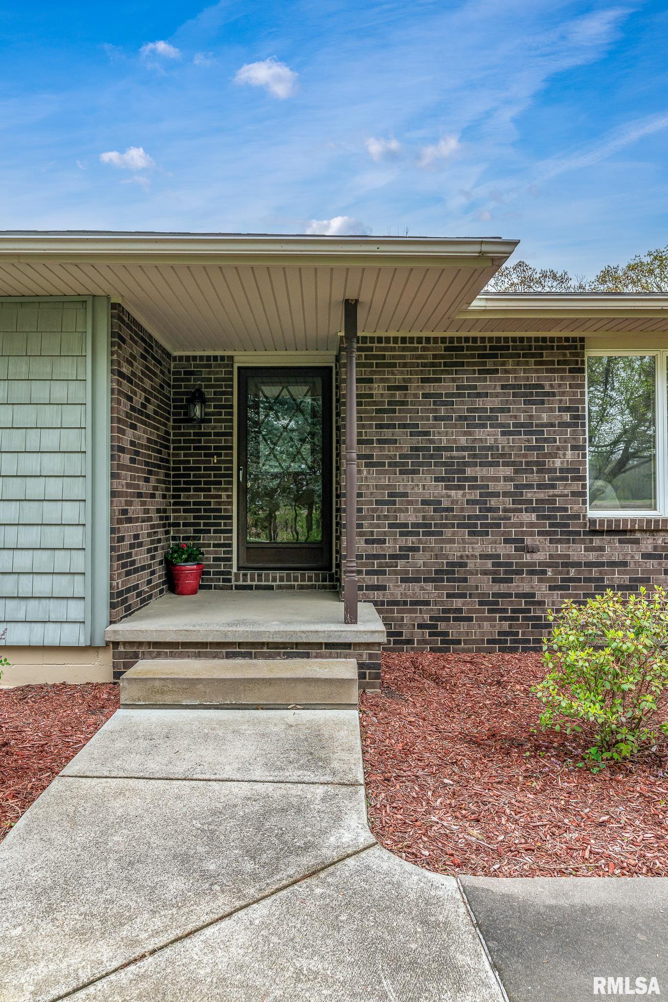9211 88th Street West, Taylor Ridge, Illinois image 2