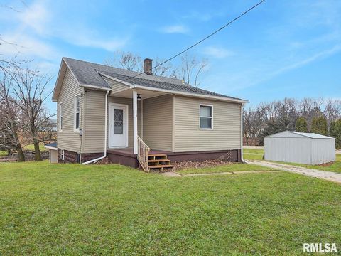 Homes For Sale - 107 S Union Street<br/> Toulon, IL 61483