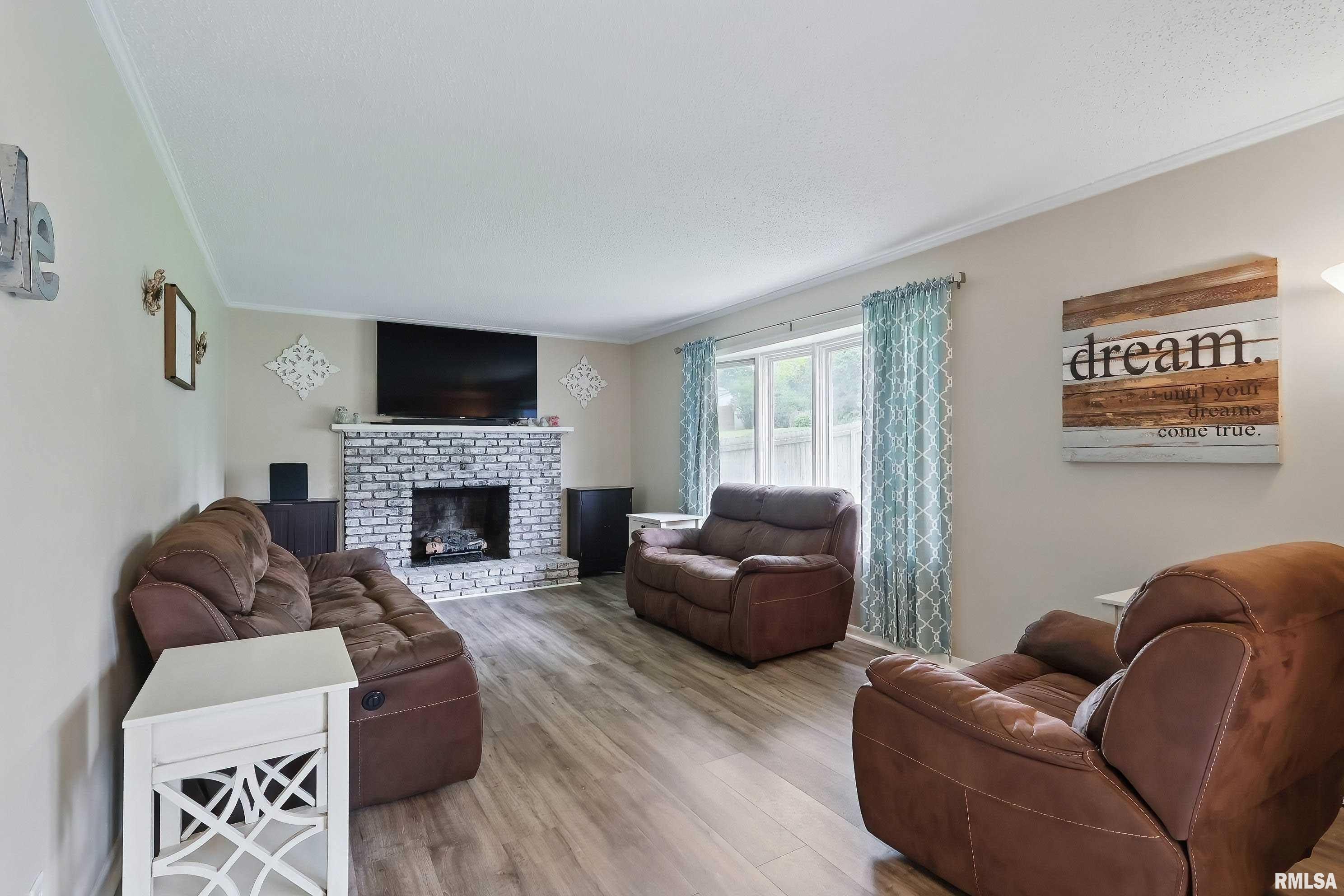 4020 Tanglefoot Terrace, Bettendorf, Iowa image 14