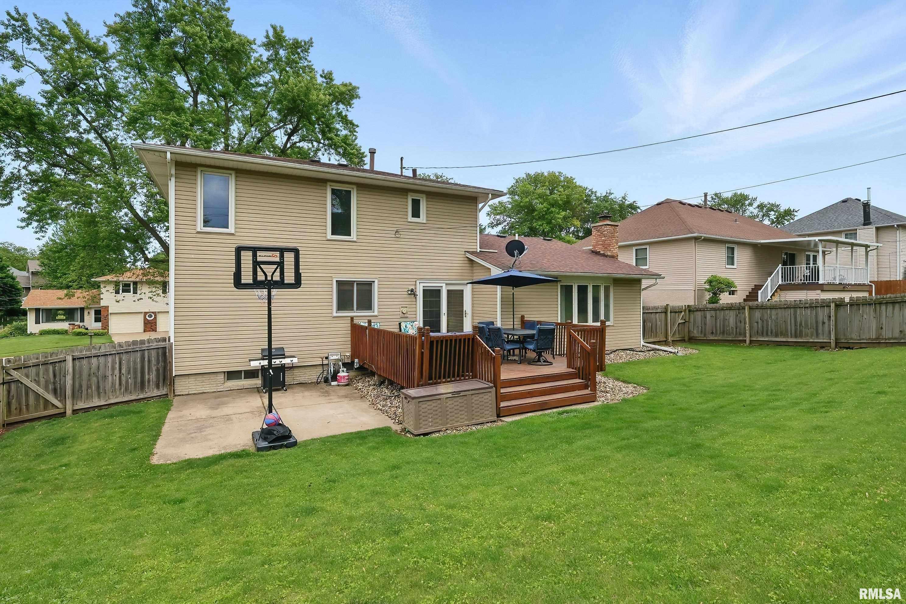 4020 Tanglefoot Terrace, Bettendorf, Iowa image 33
