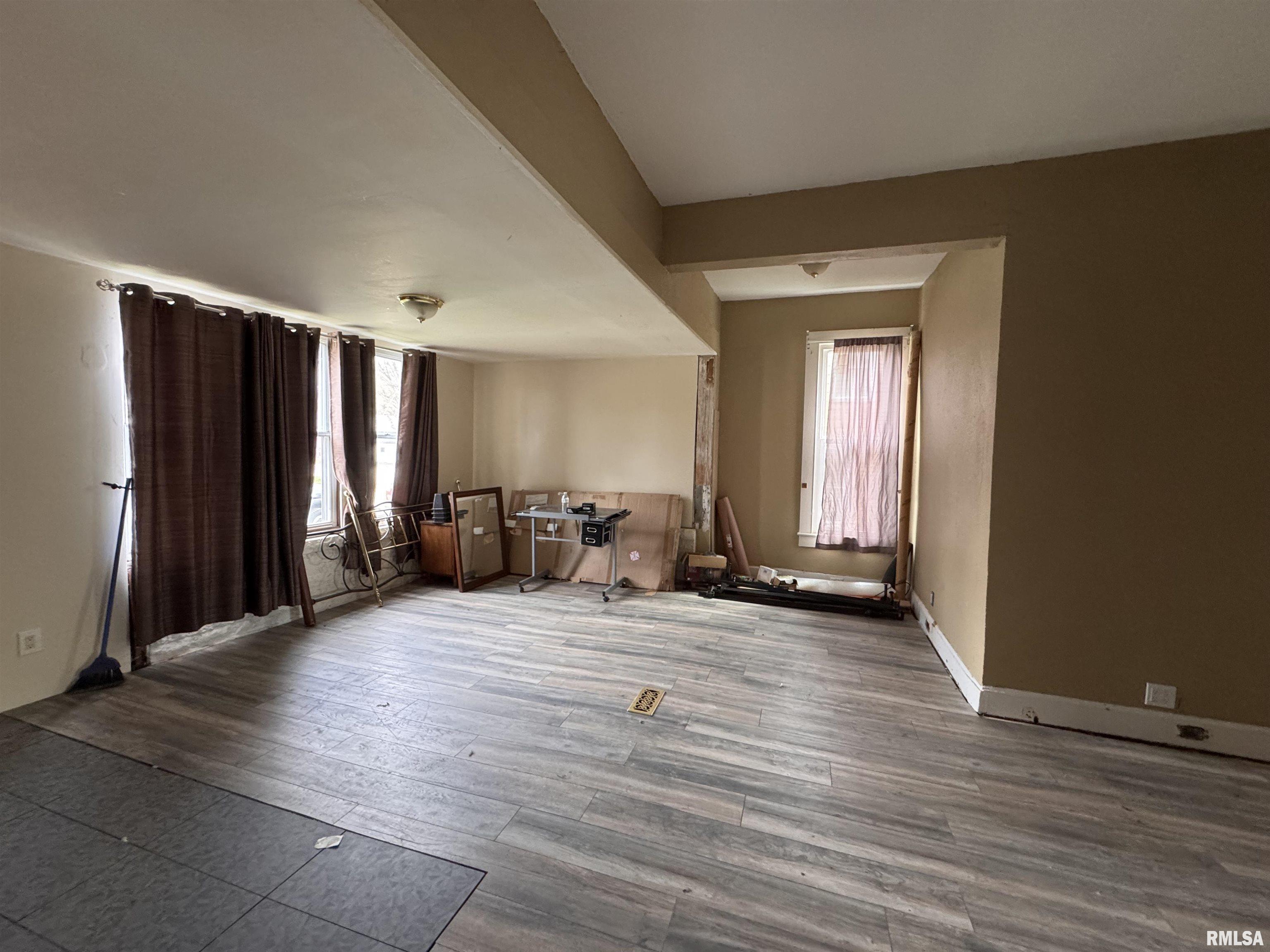 336 S Madison Street, Macomb, Illinois image 4