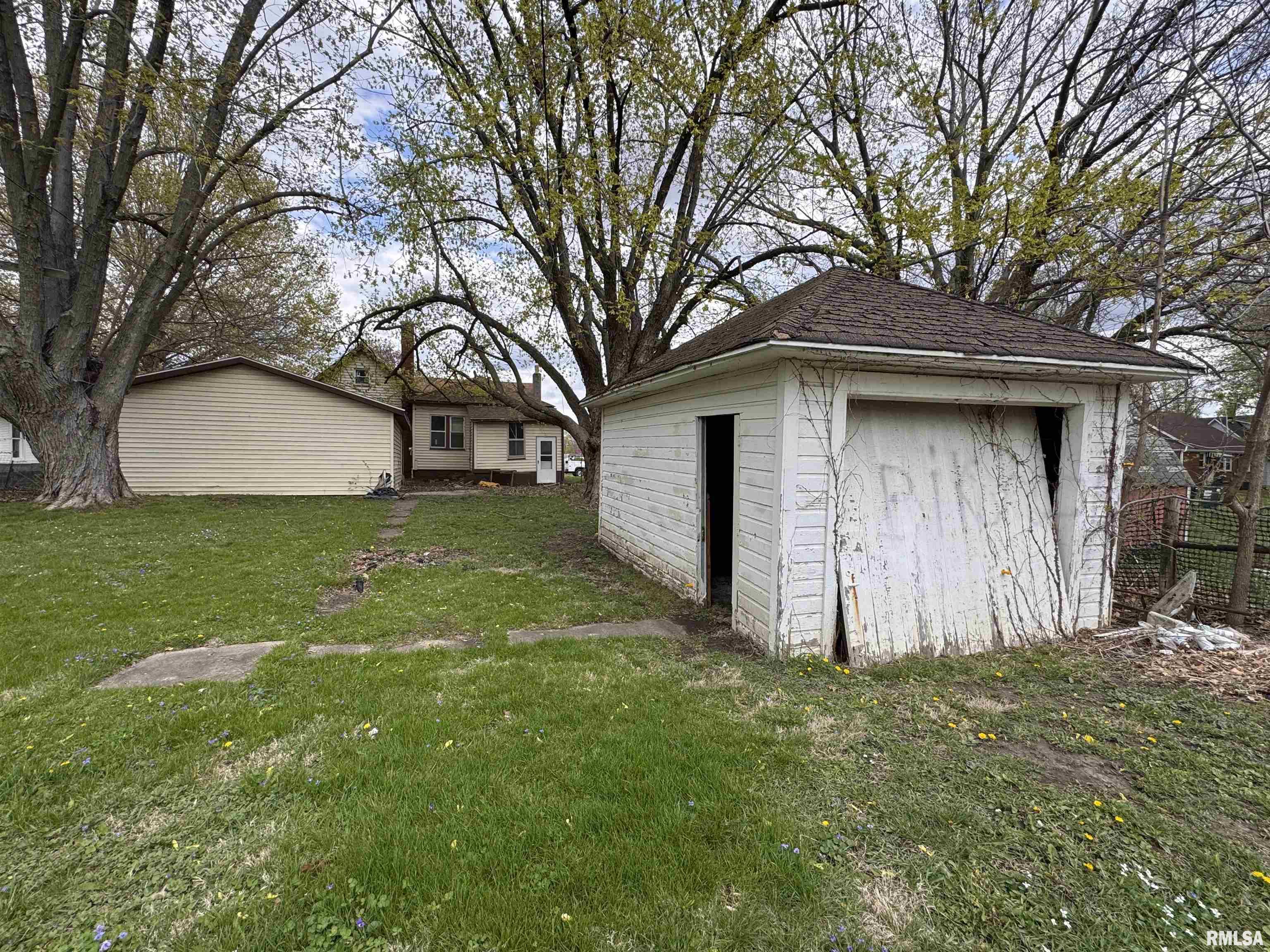 336 S Madison Street, Macomb, Illinois image 24