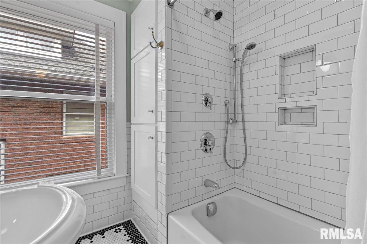 872 S Park Avenue, Springfield, Illinois image 33